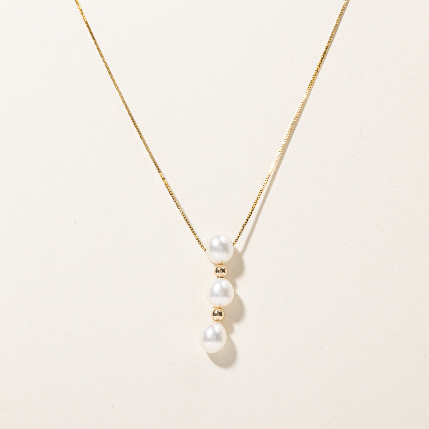 Three Stone Pearl Pendant Necklace | 15"|