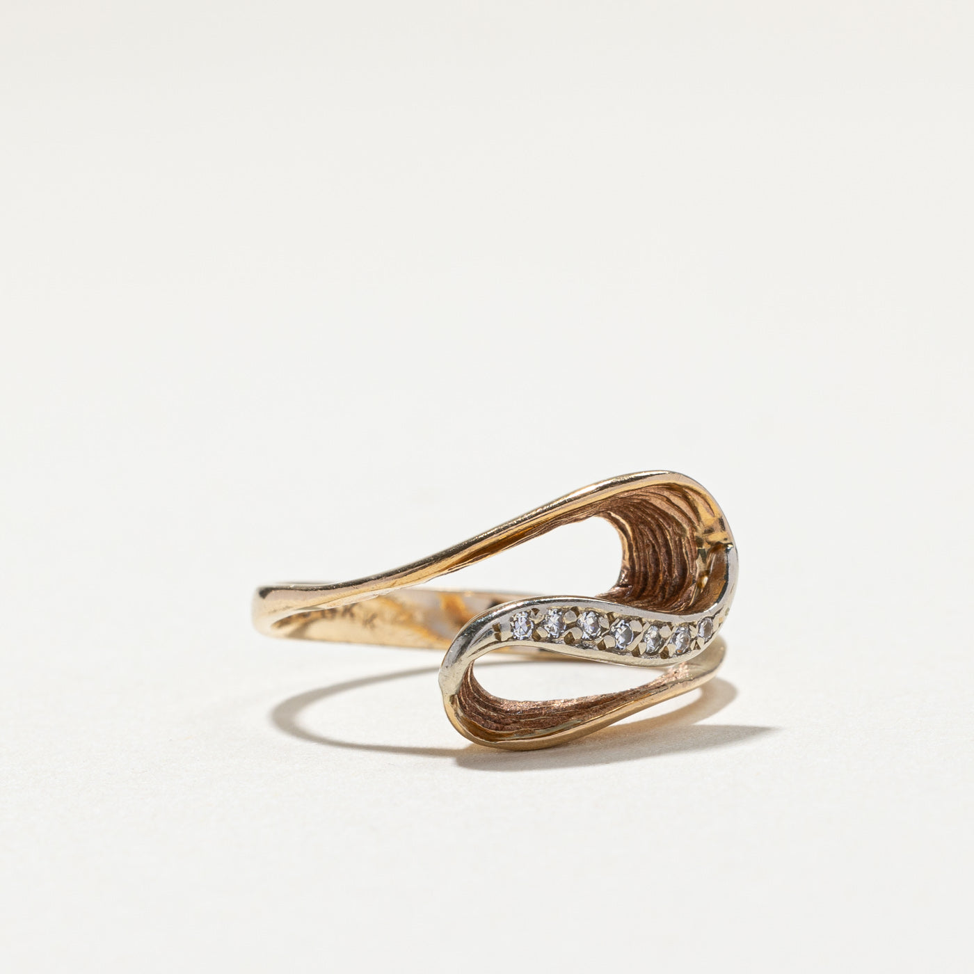 Diamond Bypass Wave Ring | 0.04ctw | SZ 7.25 |