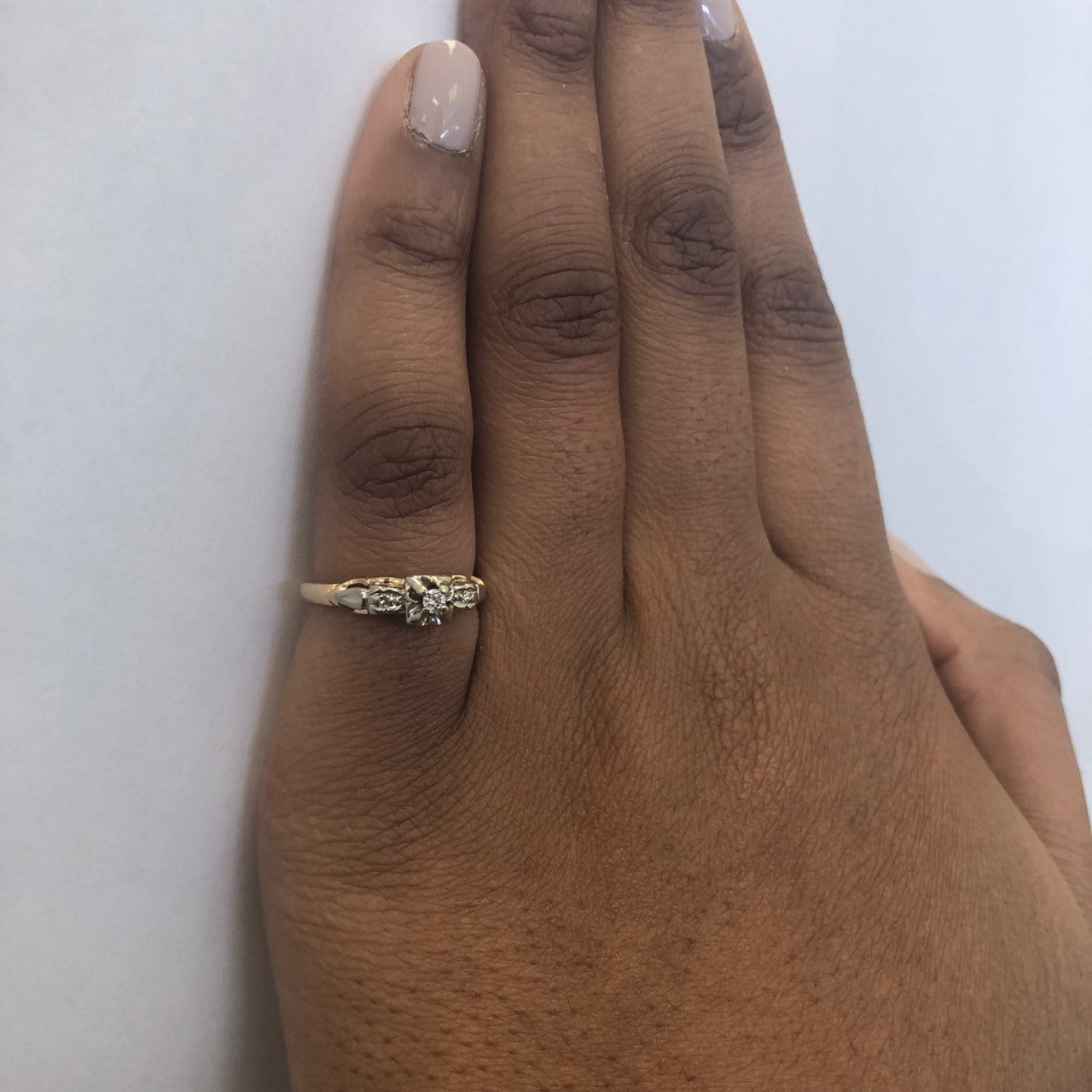 Ornate Illusion Set Diamond Ring | 0.07ctw | SZ 6.5 |