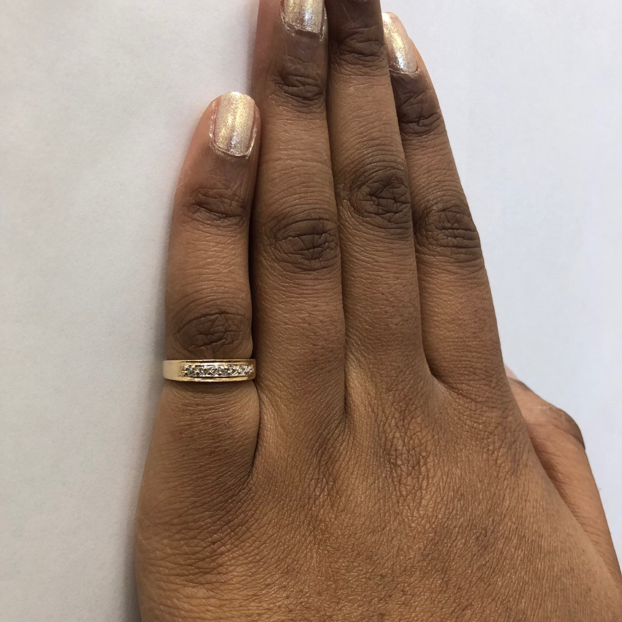 Illusion Set Diamond Band | 0.07ctw | SZ 4.5 |
