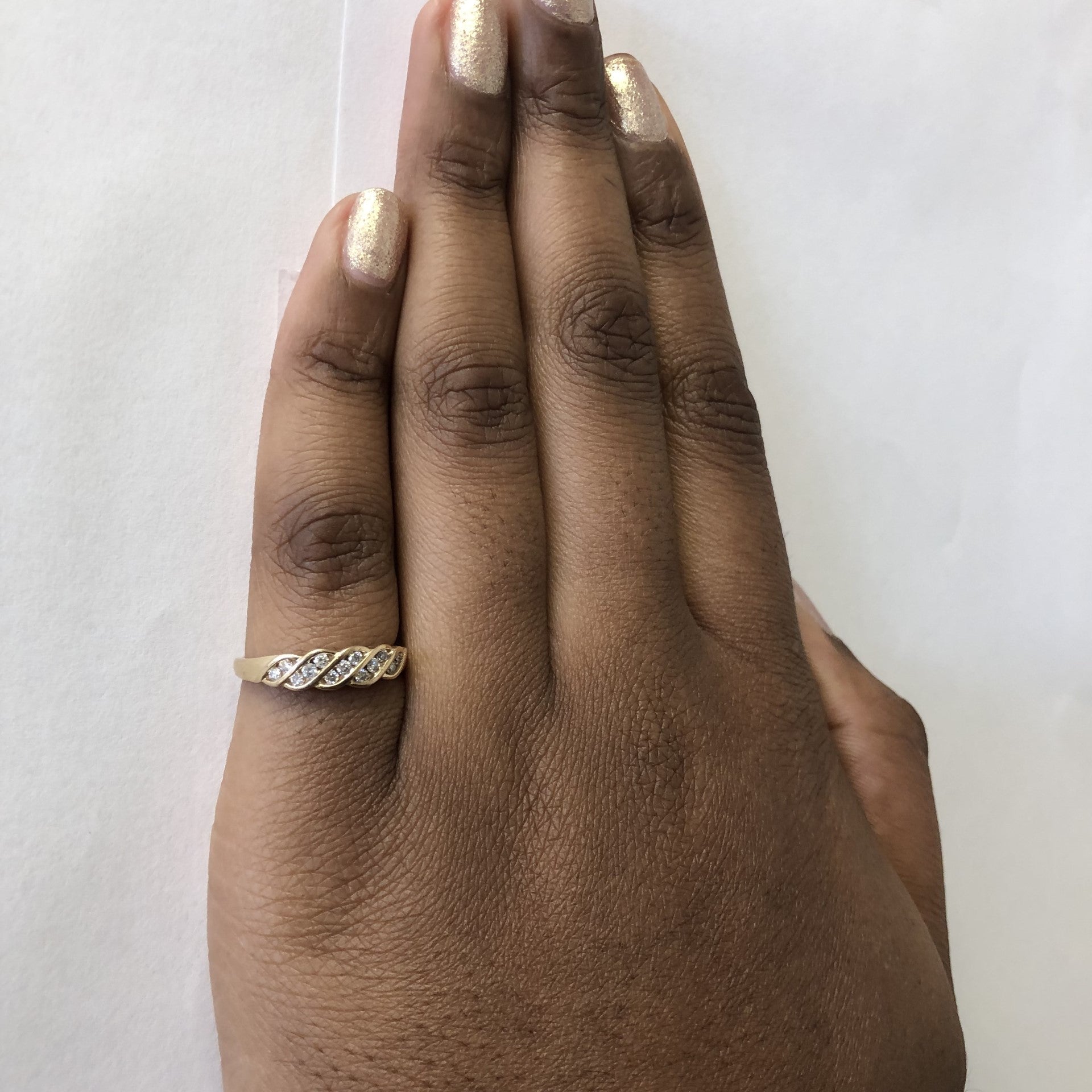 Multi Channel Set Diamond Ring | 0.20ctw | SZ 7 |