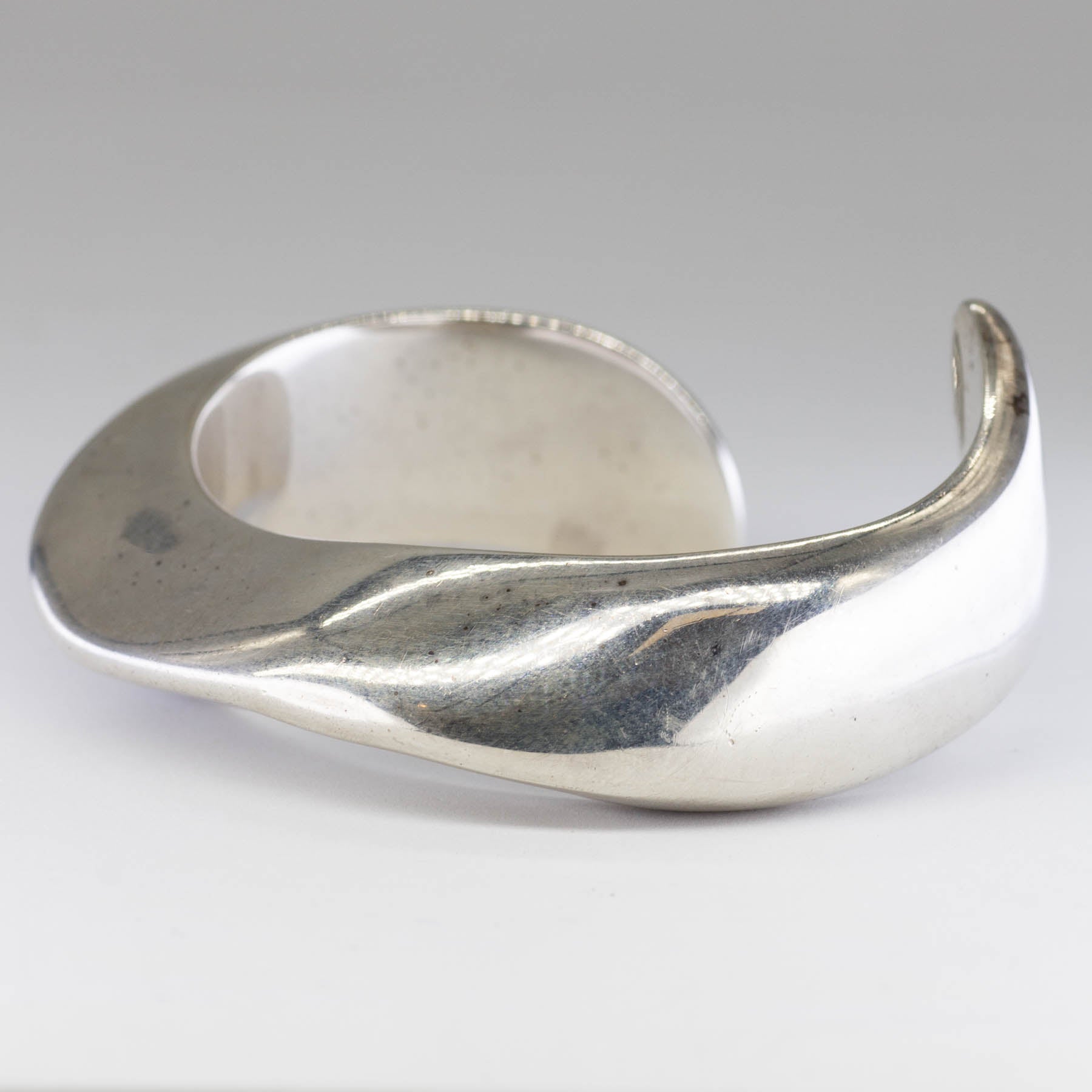 'Tiffany & Co.' Elsa Peretti® Swirl Cuff in Sterling - 100 Ways