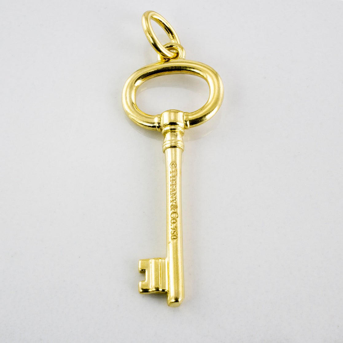 'Tiffany & Co.' Key Pendant - 100 Ways