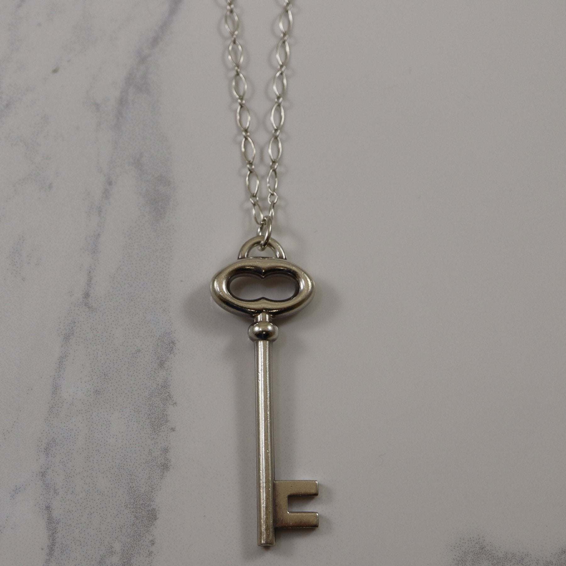 'Tiffany & Co.' Oval Key Necklace | 20