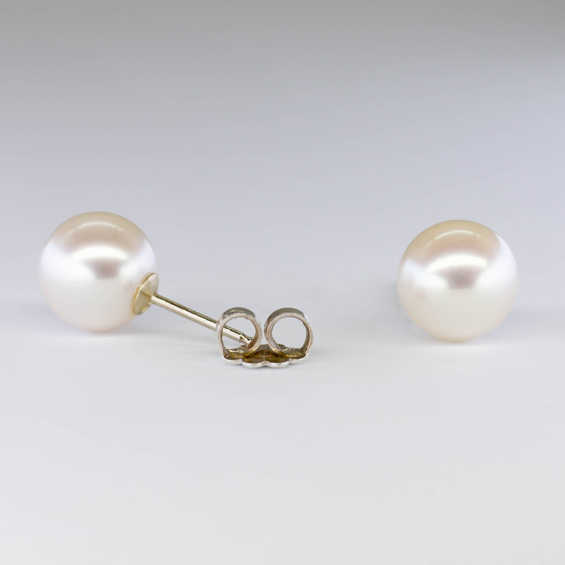 'Tiffany & Co.' Pearls Stud Earrings - 100 Ways