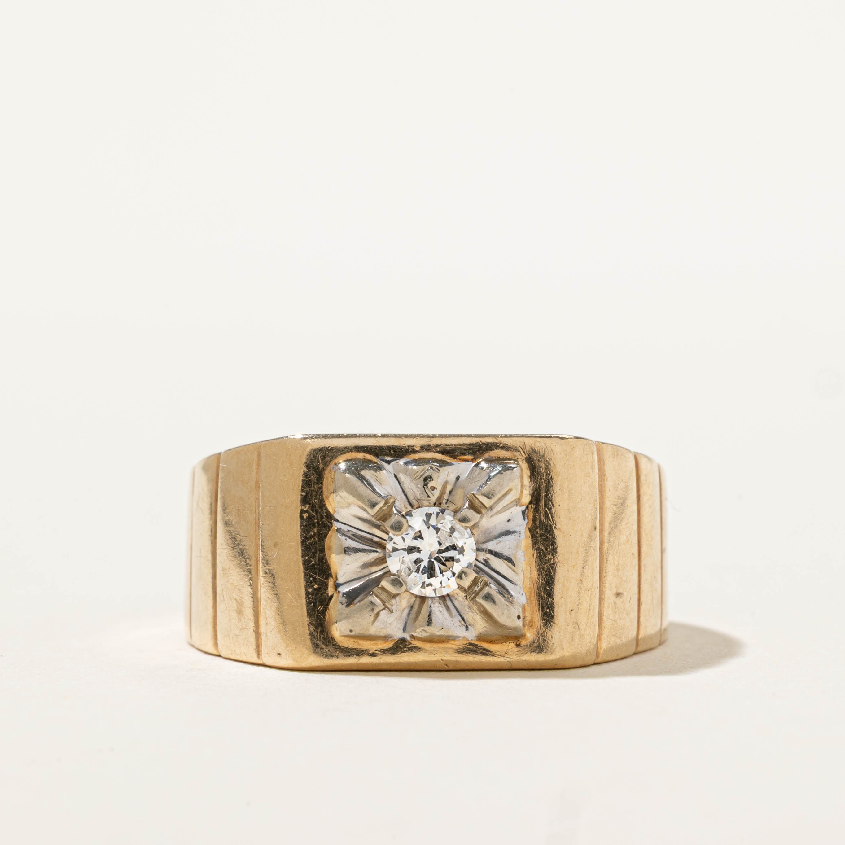 10k Illusion Set Diamond Grooved Signet Ring | SZ 8.75