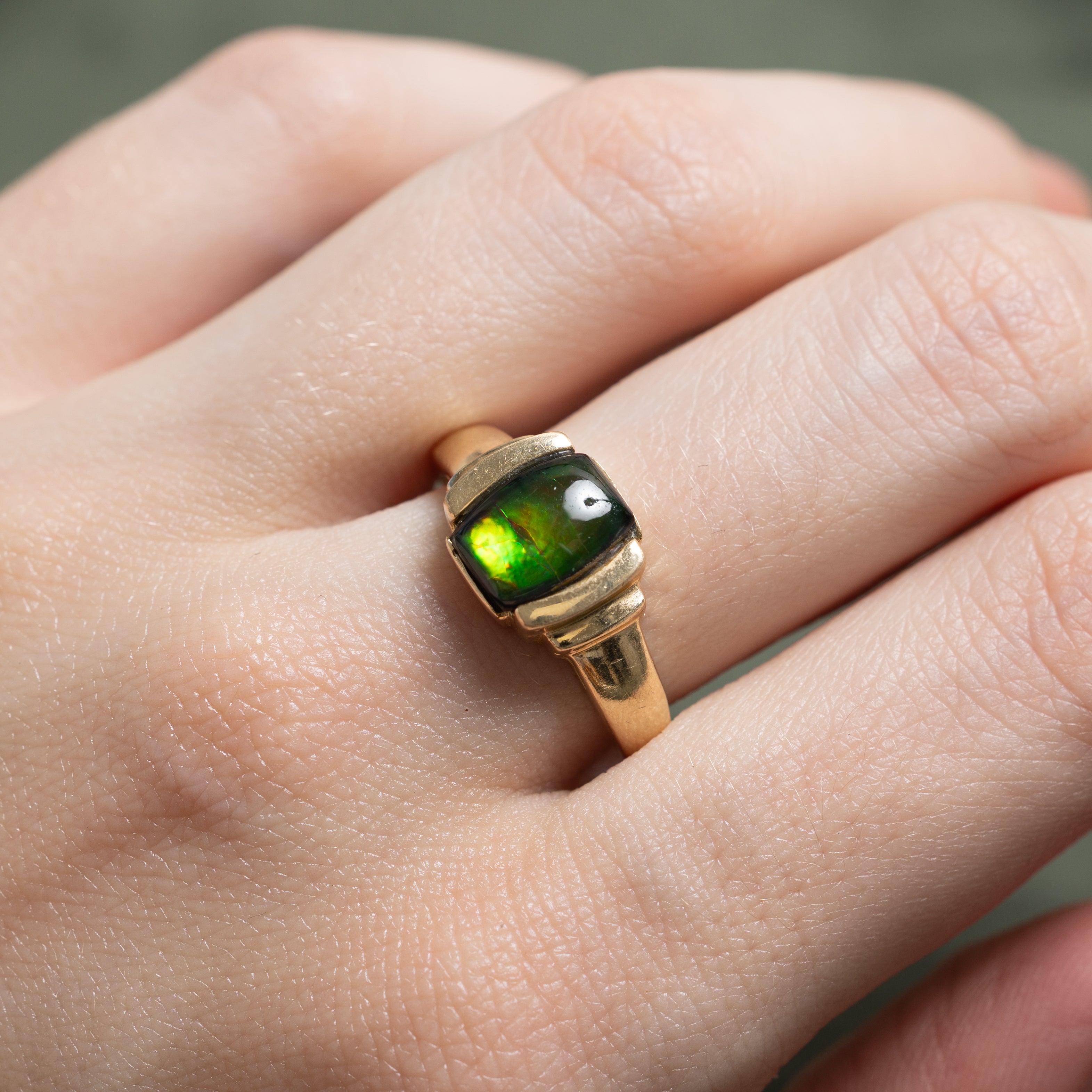 Cabochon Ammolite Step Design Ring | SZ 9.5