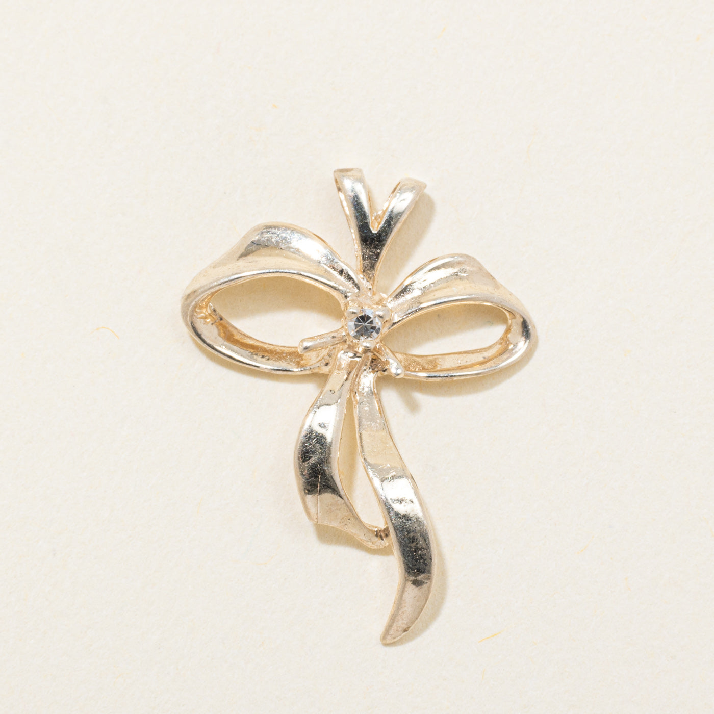 14k Yellow Gold Diamond Ribbon Pendant