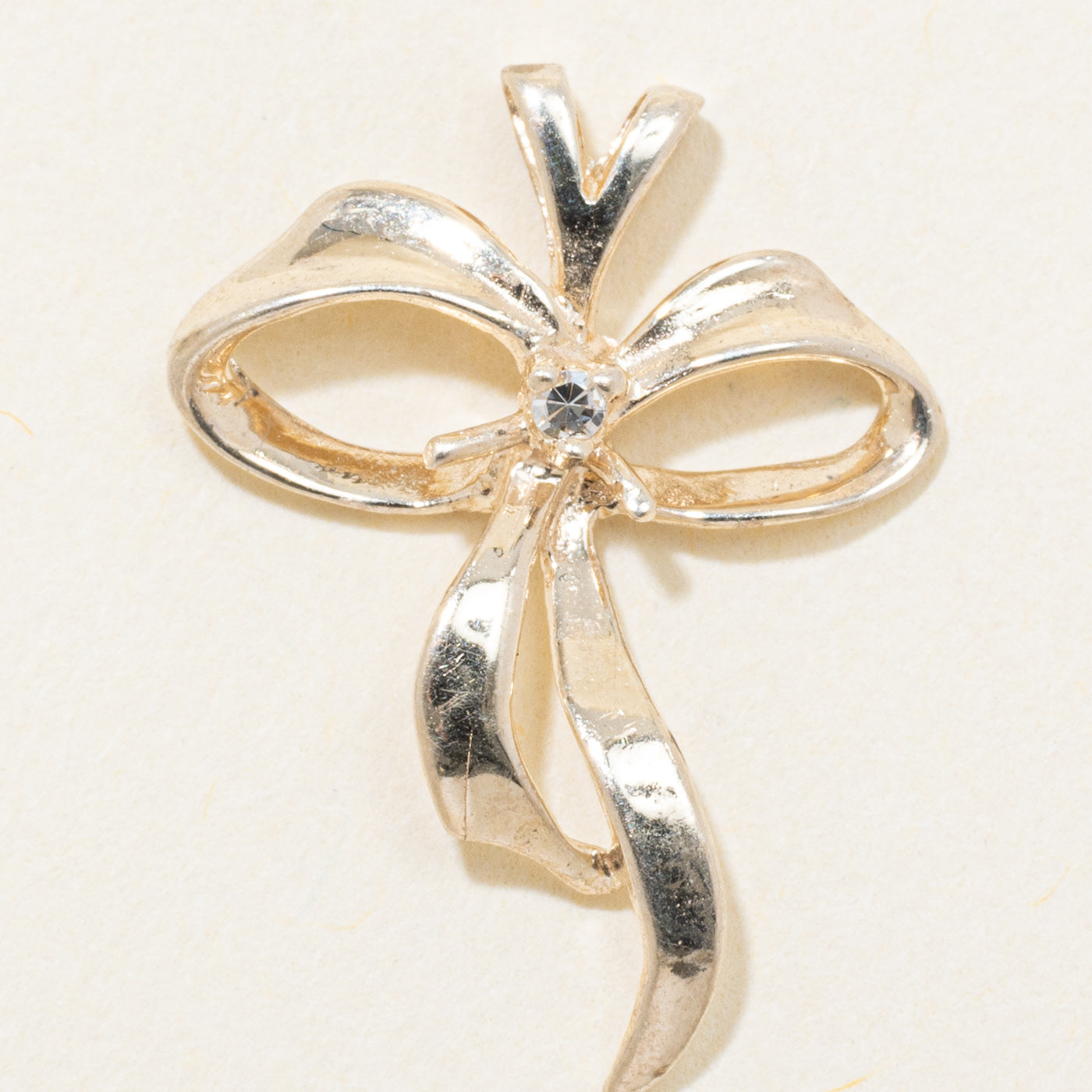 14k Yellow Gold Diamond Ribbon Pendant
