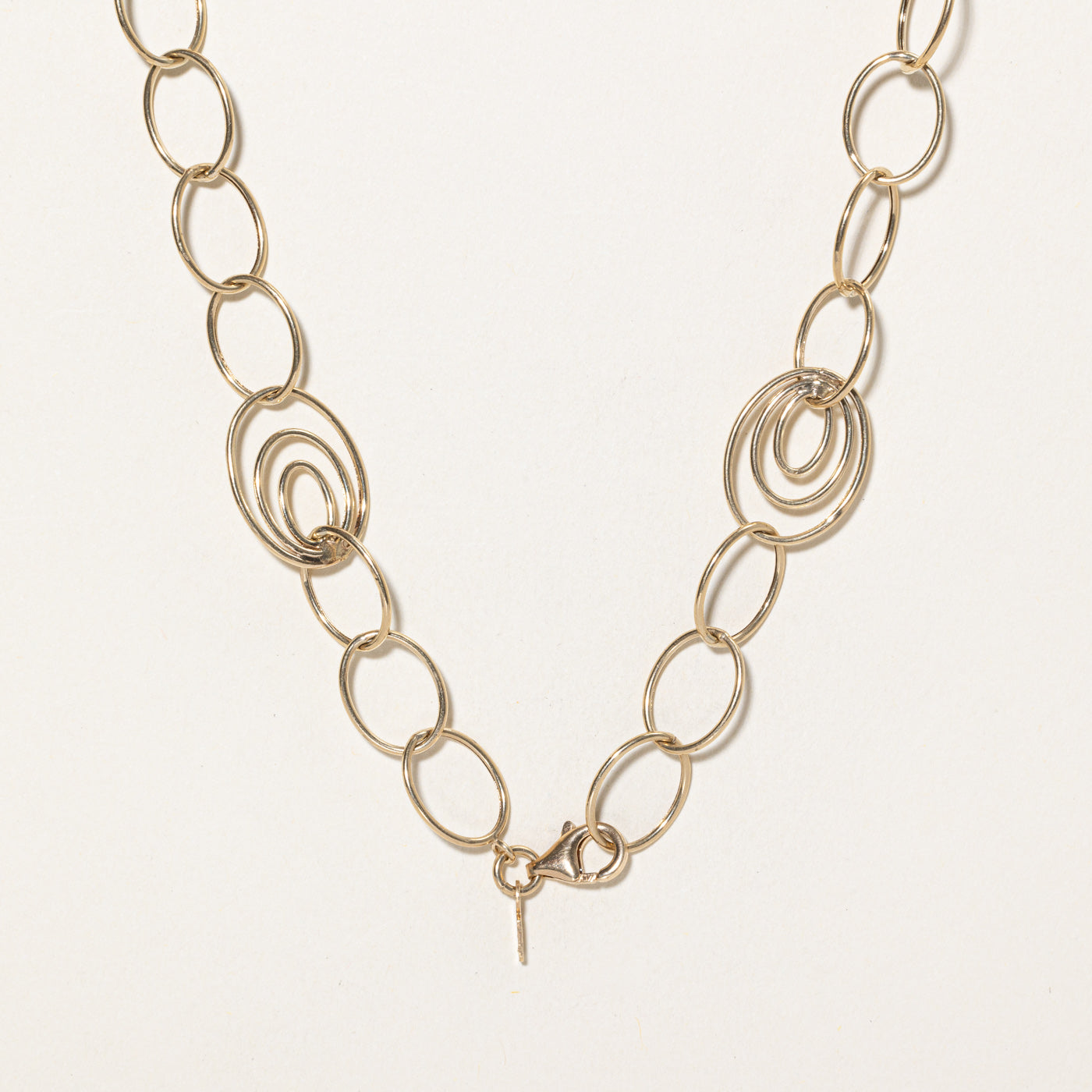 Collier turc en or jaune 10 carats à maillons ovales fantaisie | 114 cm