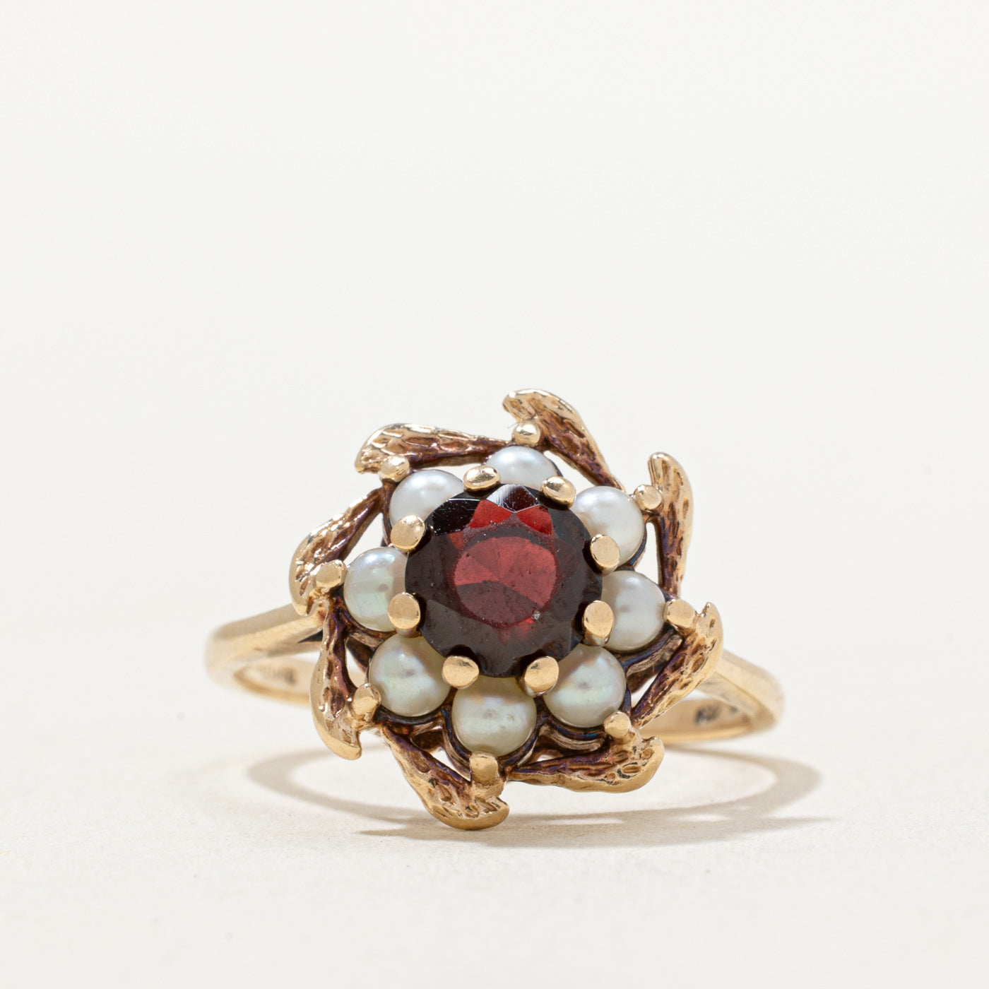 Garnet & Simulated Pearl Ring | 0.90ct, 2.50mm | SZ 7
