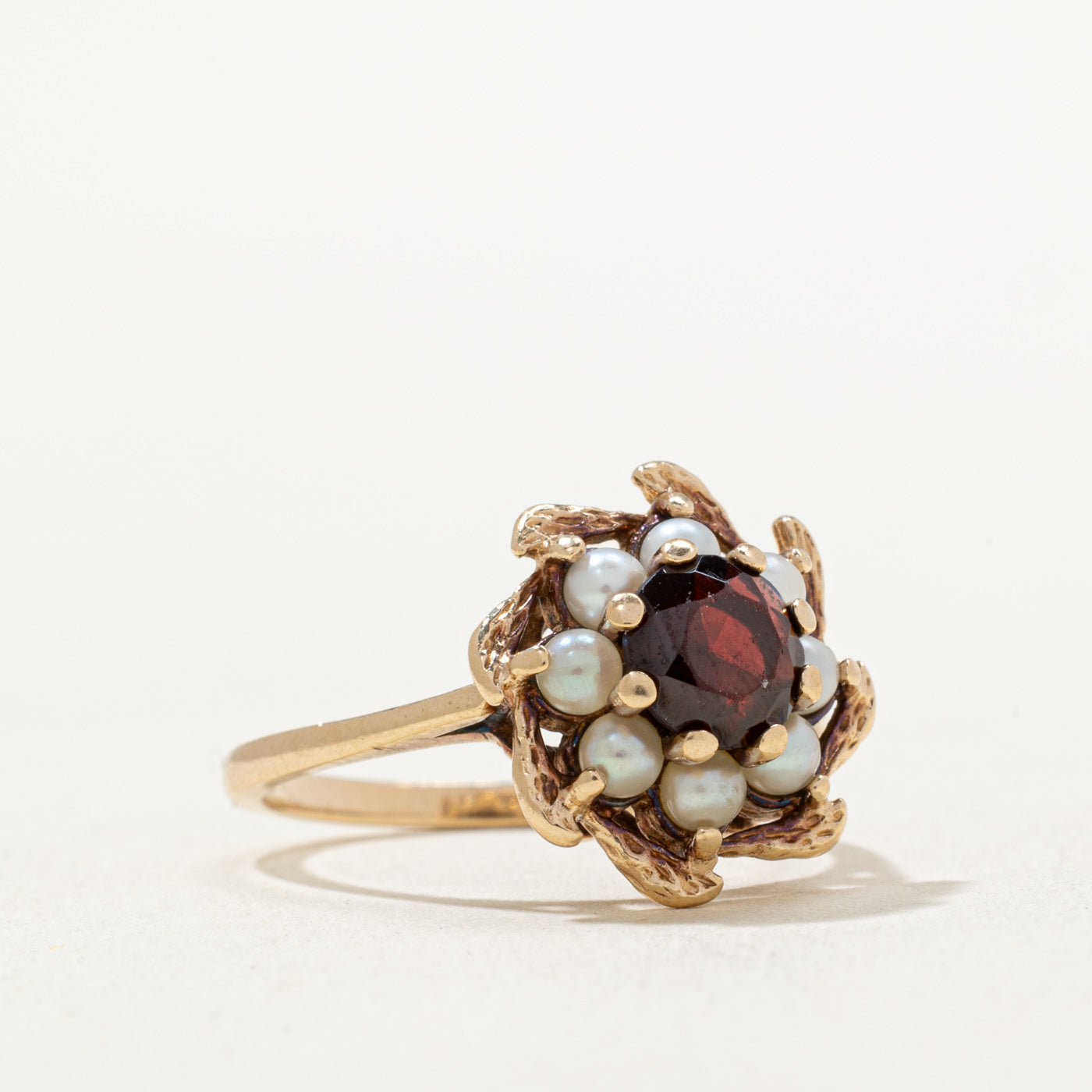 Garnet & Simulated Pearl Ring | 0.90ct, 2.50mm | SZ 7