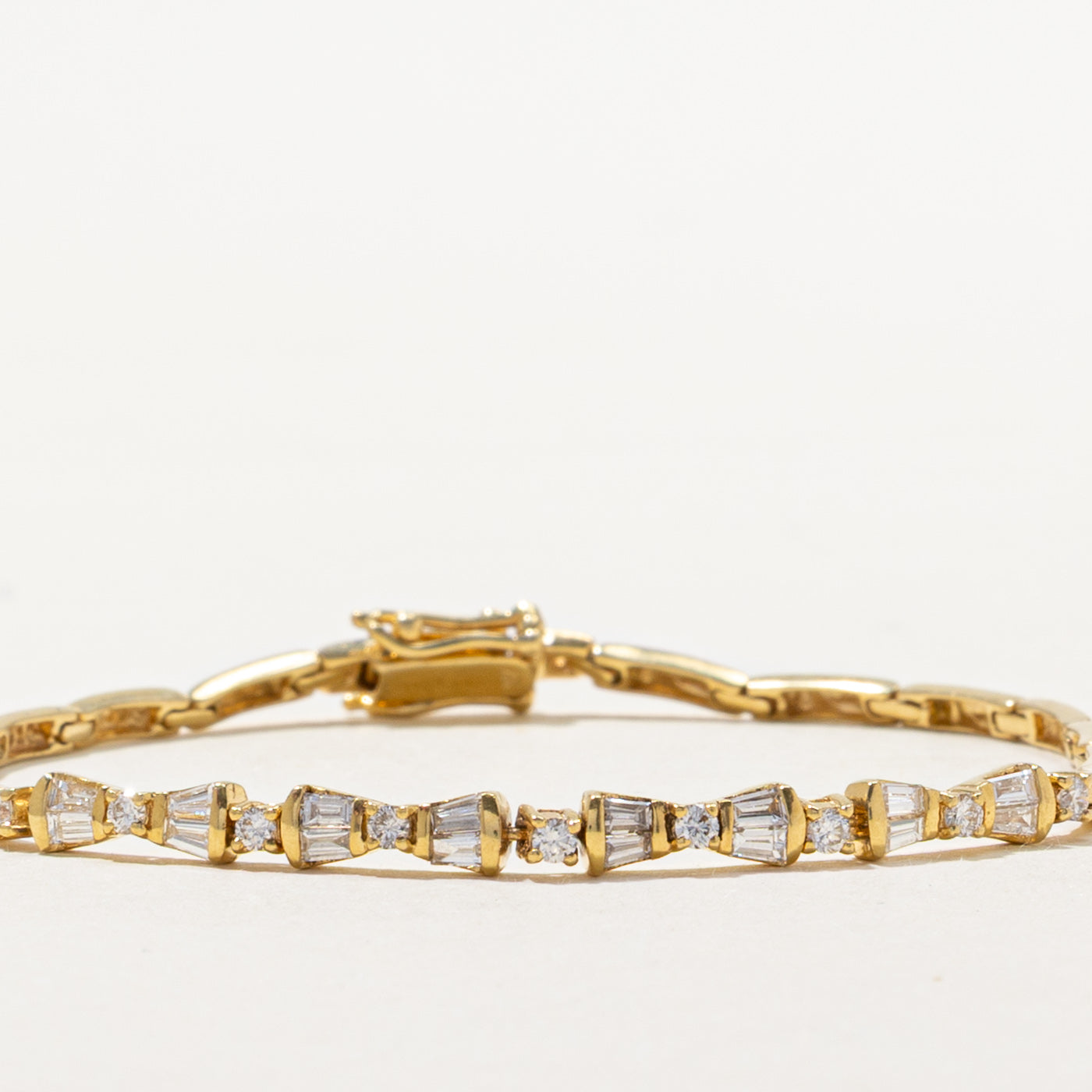 18k Baguette Cut Diamond Bow Bracelet | 0.51ctw | 7"
