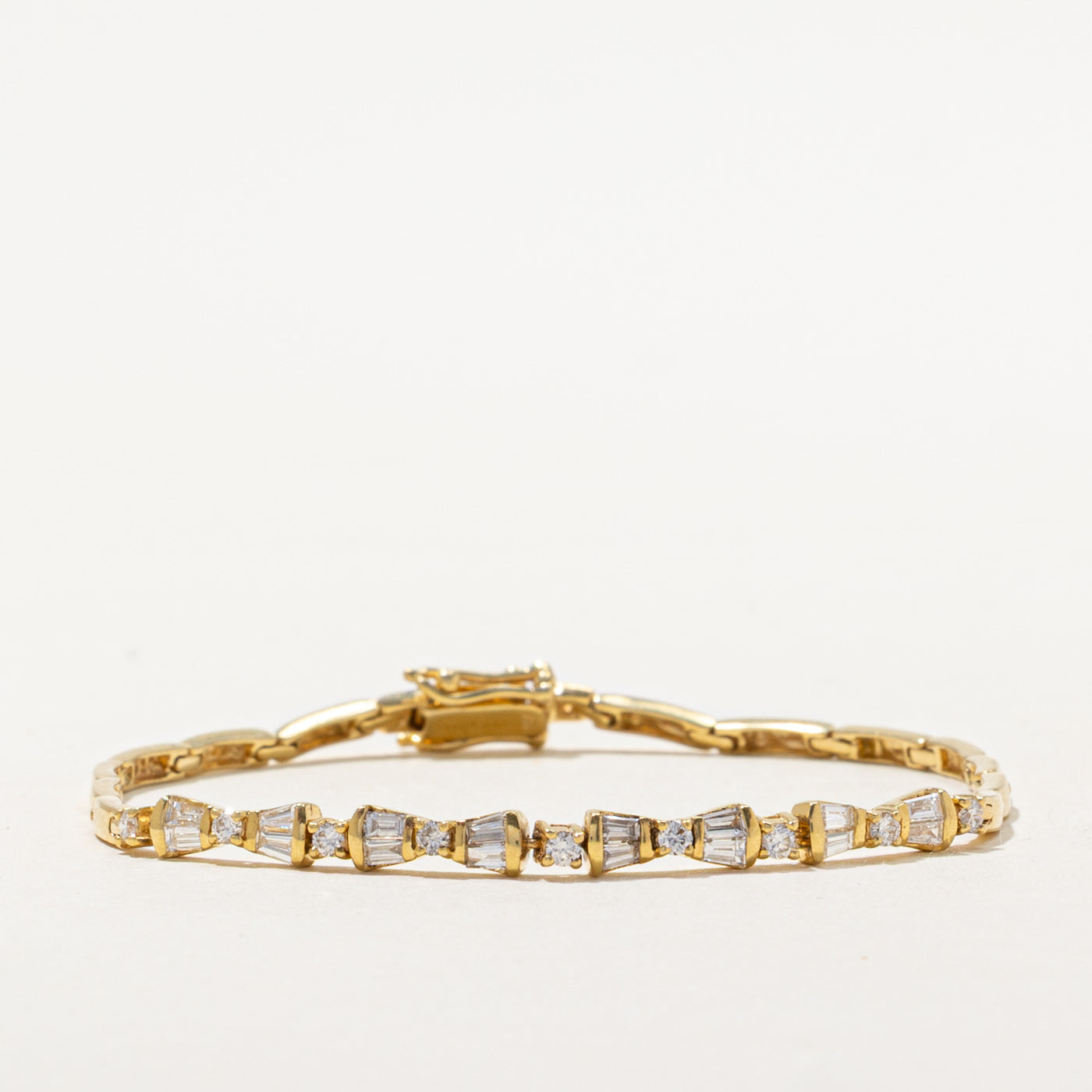 18k Baguette Cut Diamond Bow Bracelet | 0.51ctw | 7"