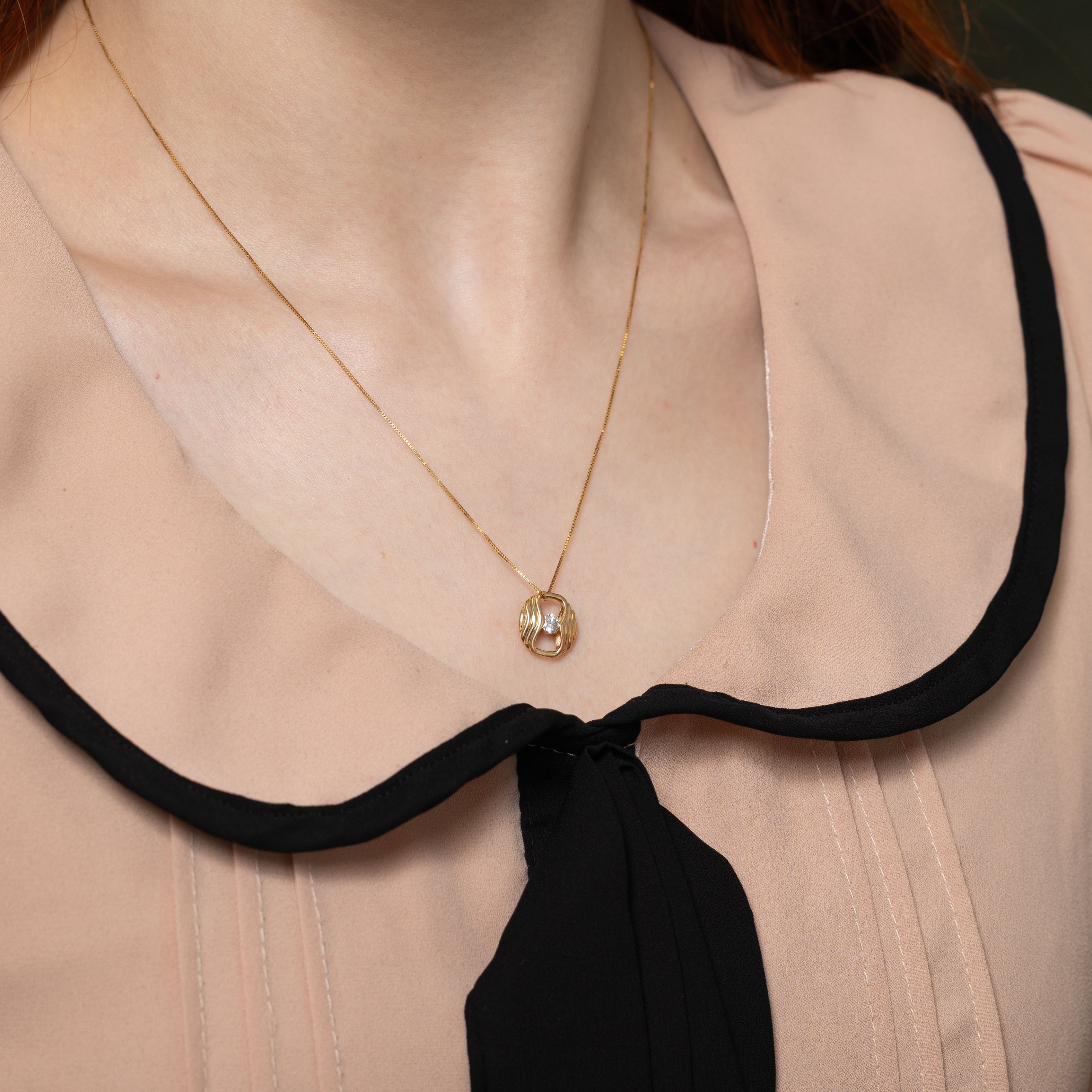 Yellow Gold Diamond Grooved Circle Pendant Necklace | 0.20ct | 18"