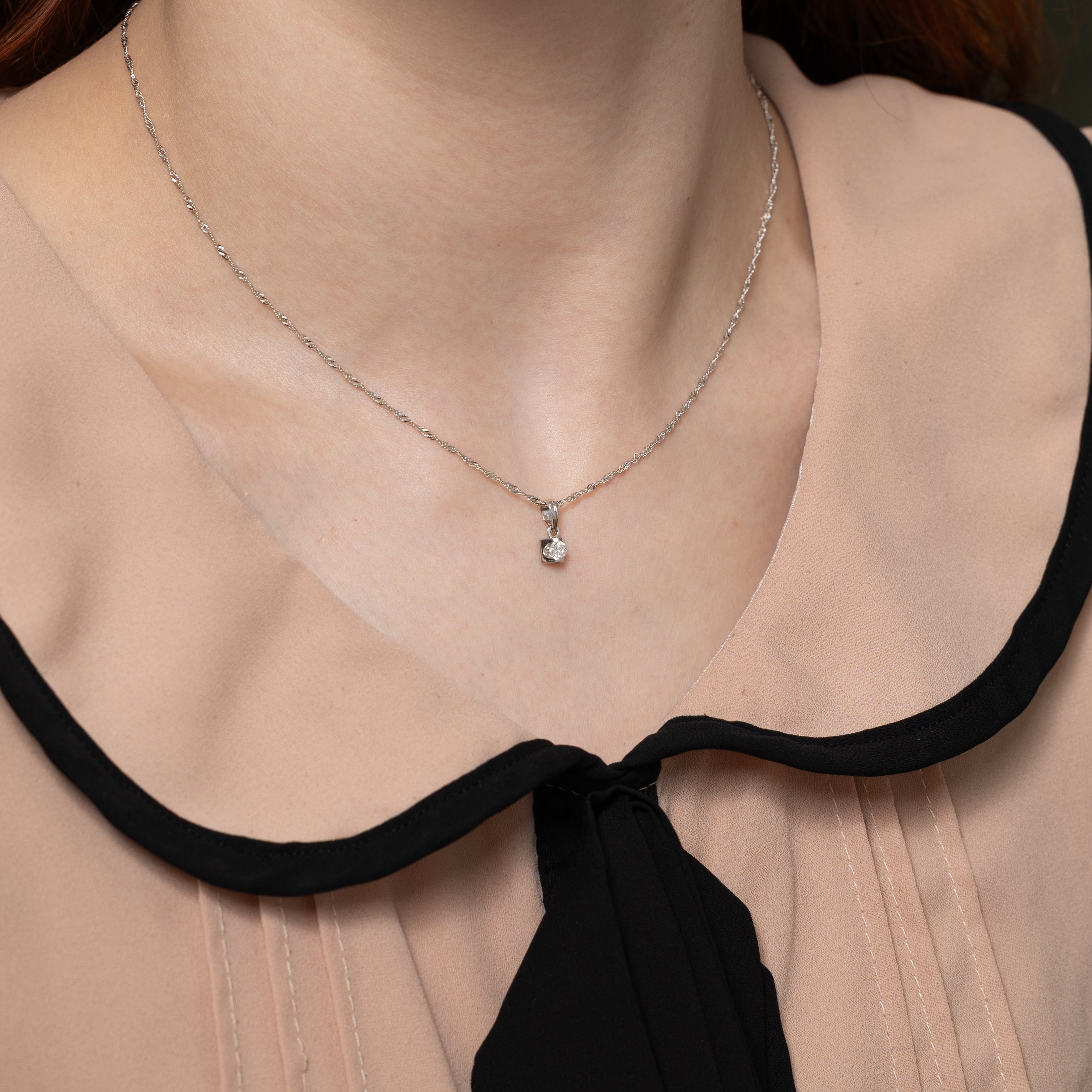 18k White Gold Solitaire Diamond Pendant Necklace | 0.12ct | 16"