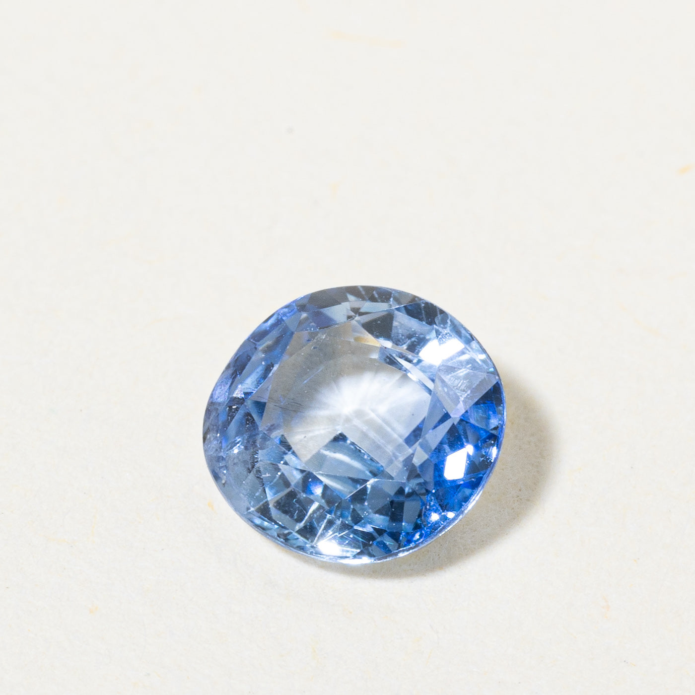 Saphir taille coussin (1,52 ct)