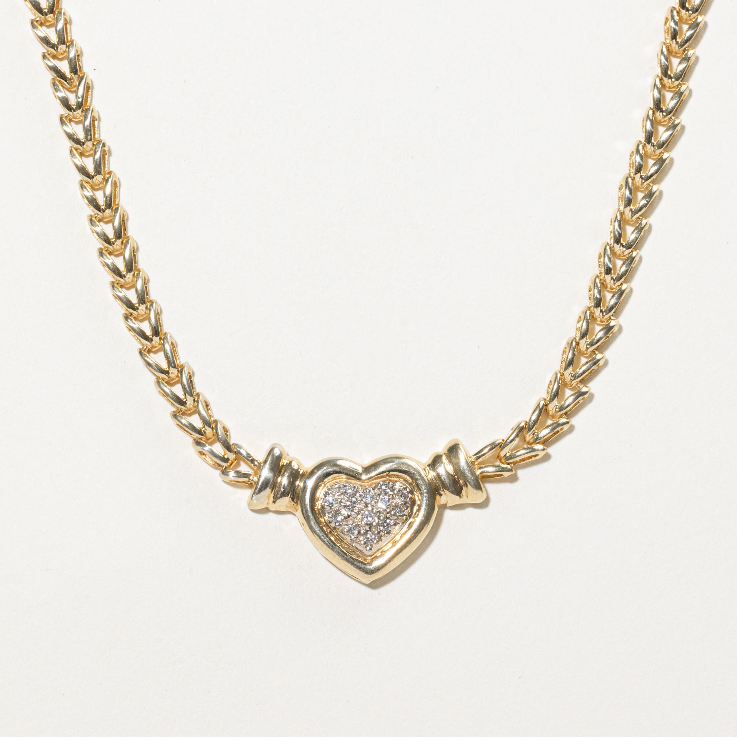 Diamond Heart Cluster Grooved Pendant Necklace | 0.11ctw | 16"