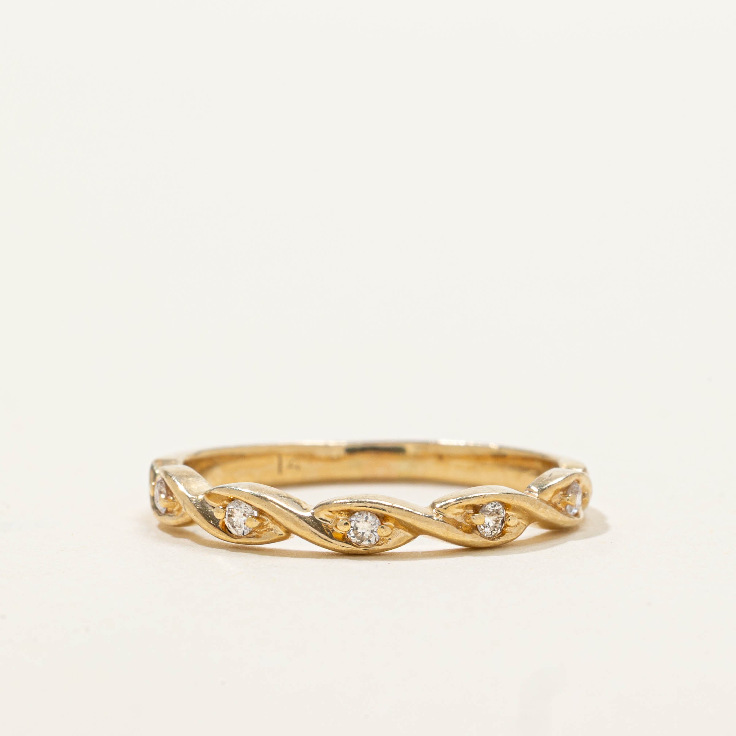 14k Semi Eternity Diamond Twisted Band | SZ 6.25
