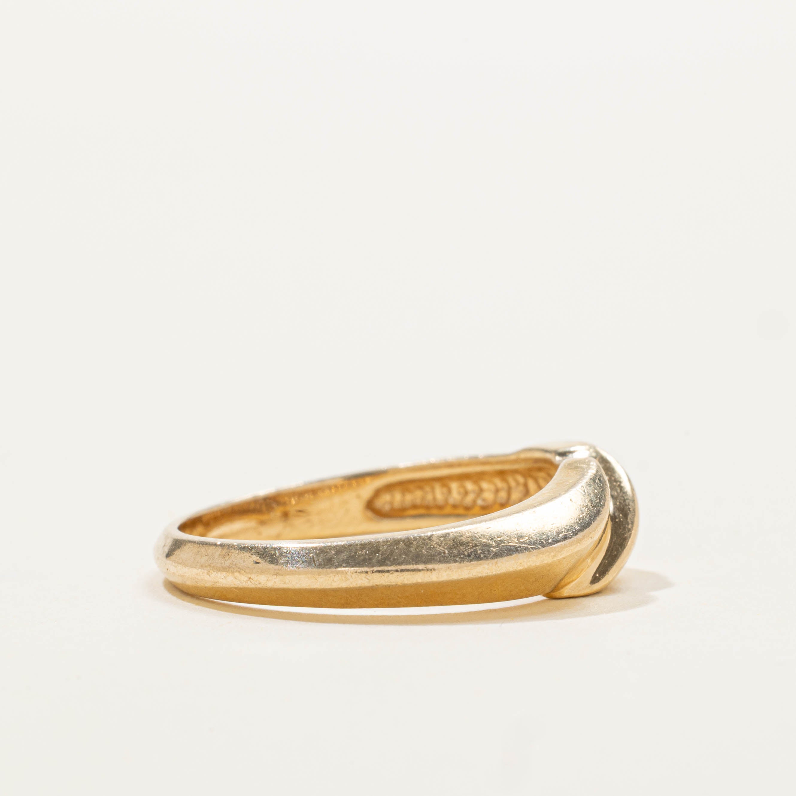 14k Channel Set Diamond Grooved Ring | SZ 7