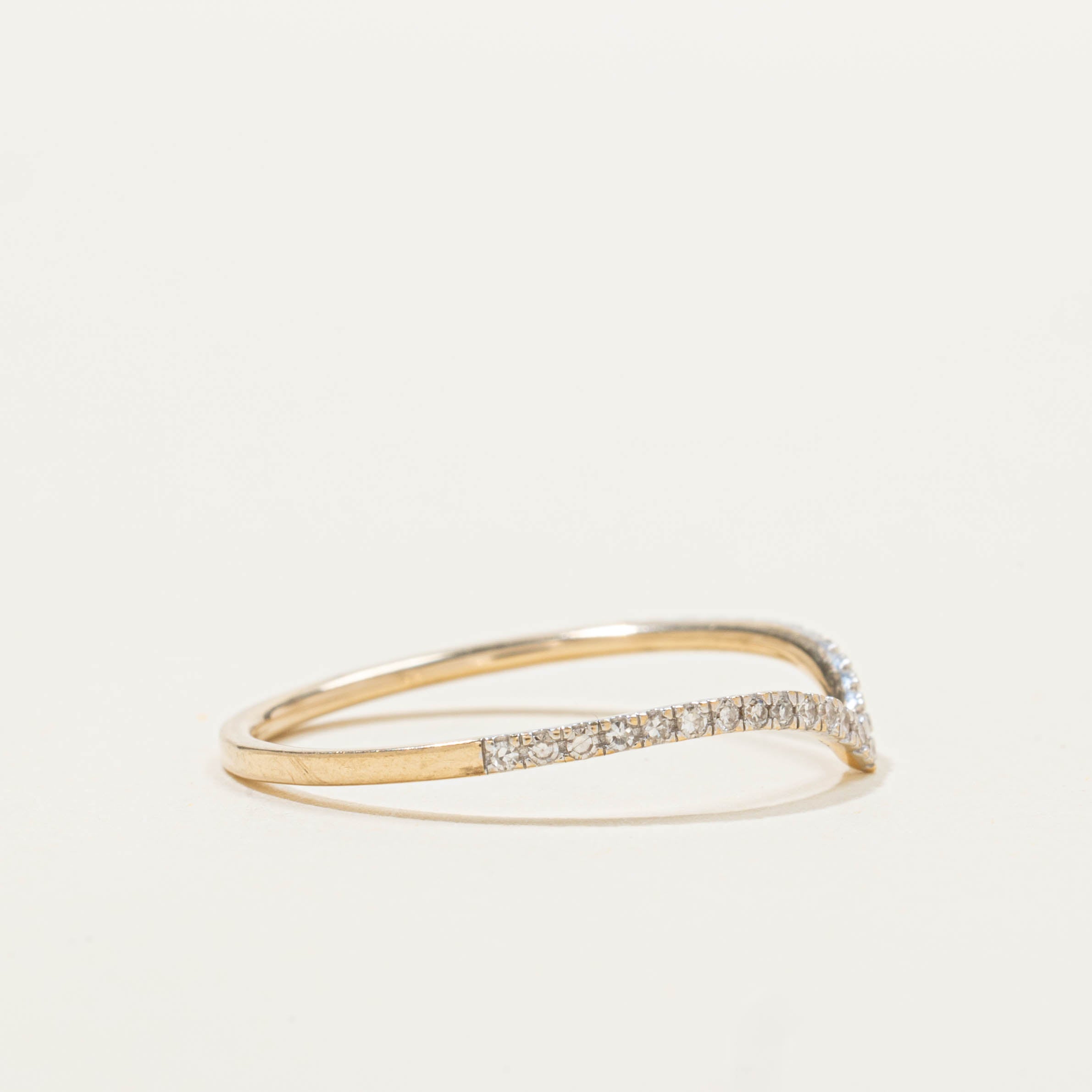14k Pavé Set Diamond Chevron Ring | SZ 7