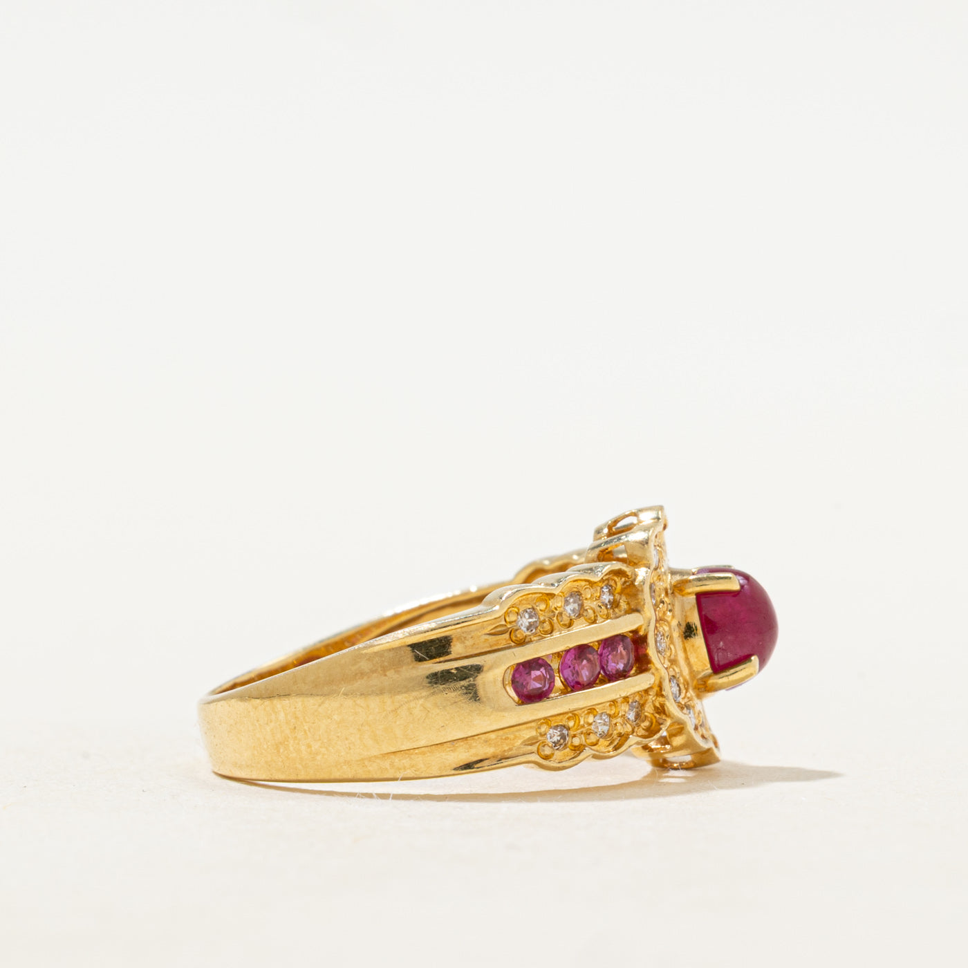 18k Ruby & Diamond Scalloped Halo Ring | 0.88ctw, 0.12ctw | SZ 6