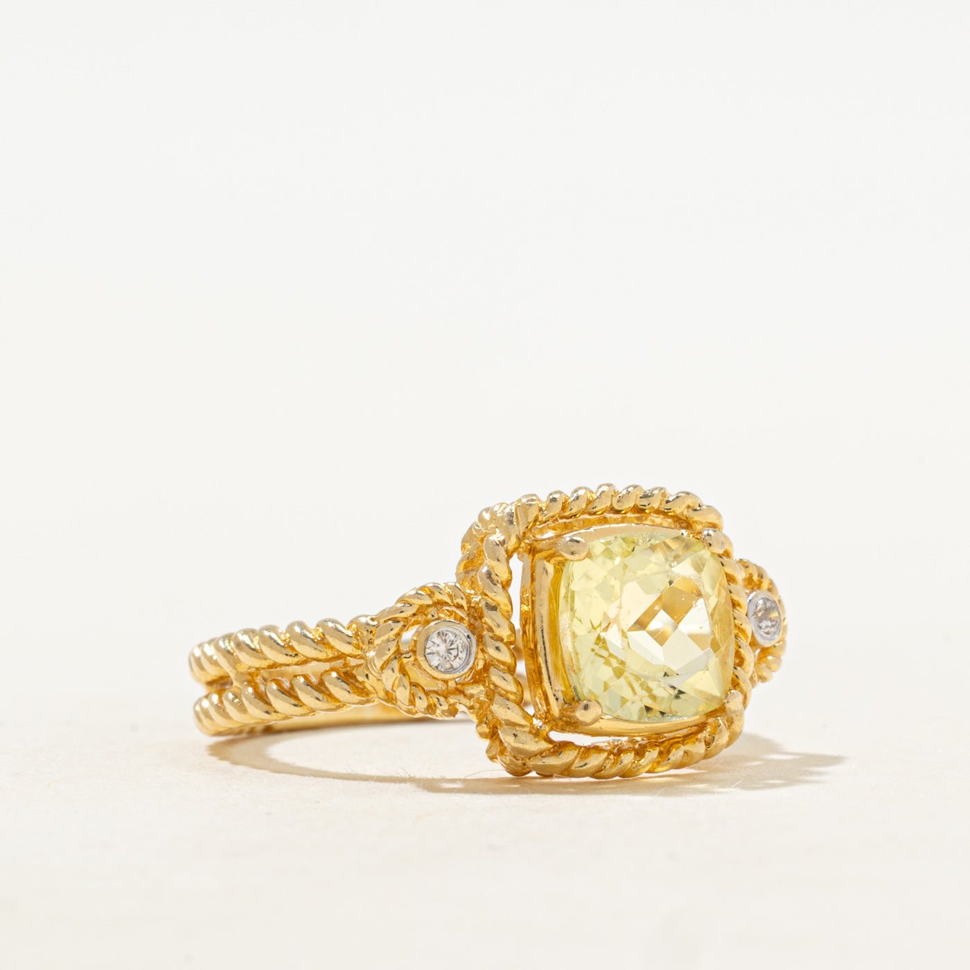 Bague cocktail en or 18 carats, prasiolite taille coussin et diamants | 1,12 ct, 0,03 ct | Taille 6,5