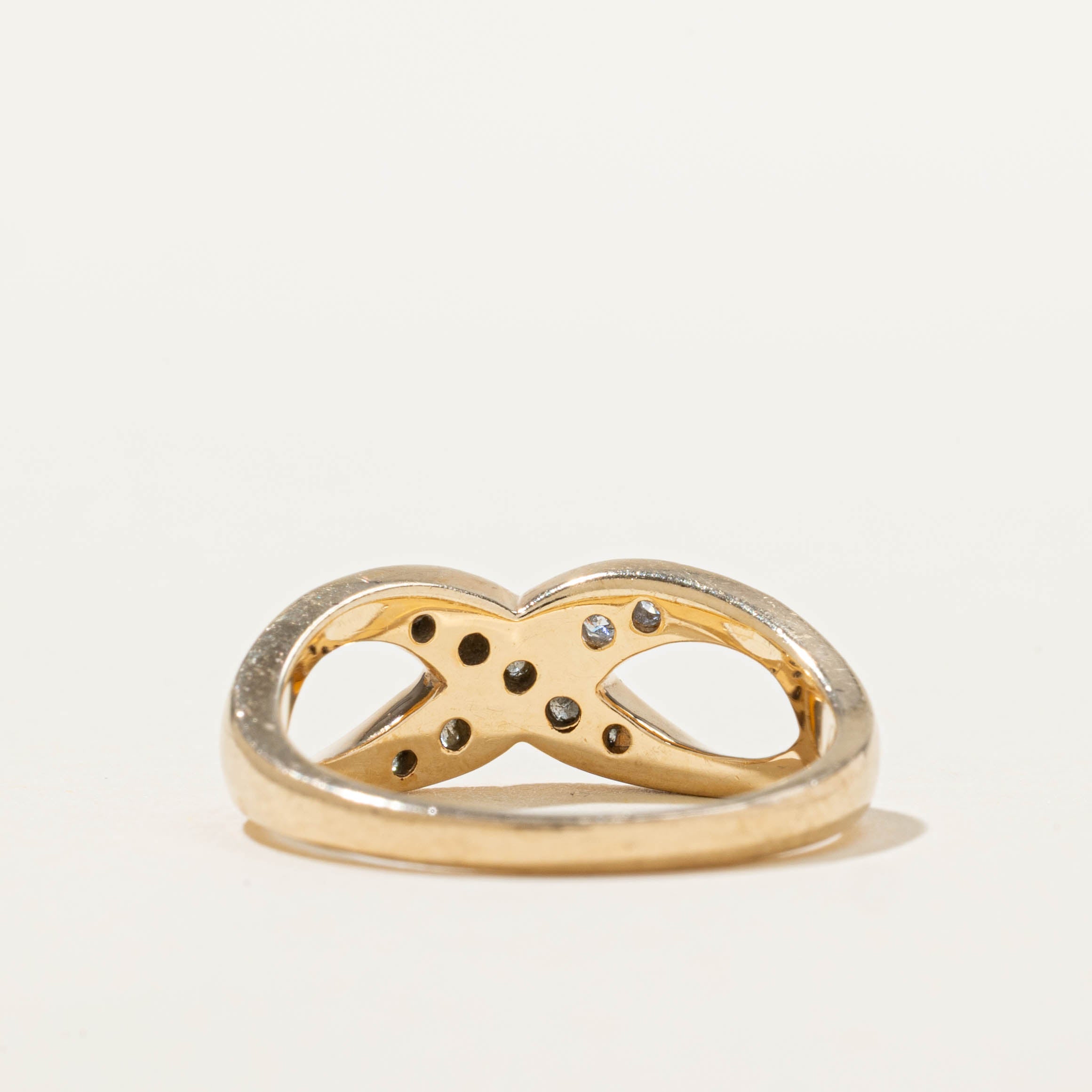 10k Diamond Infinity Crossover Ring | SZ 6.25