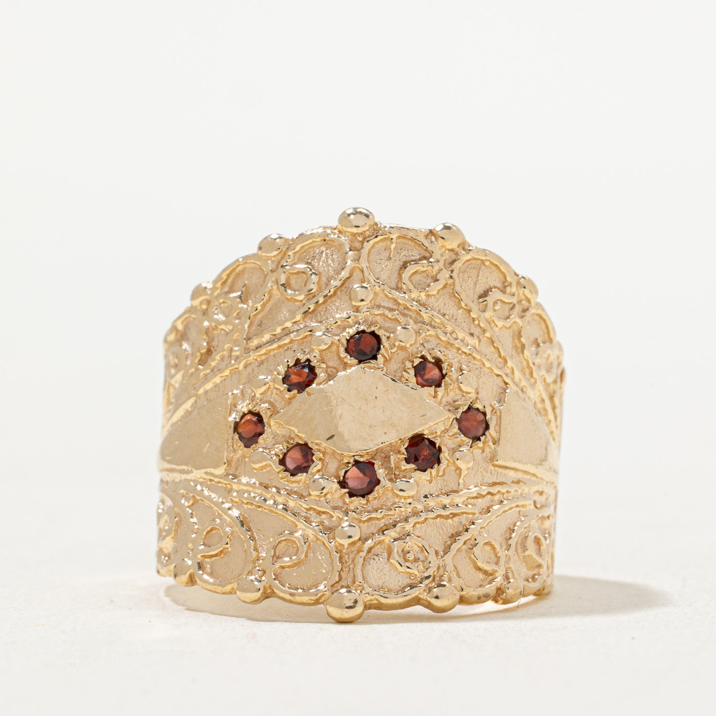 Scattered Garnet Ornate Ring | 0.20ctw | SZ 8