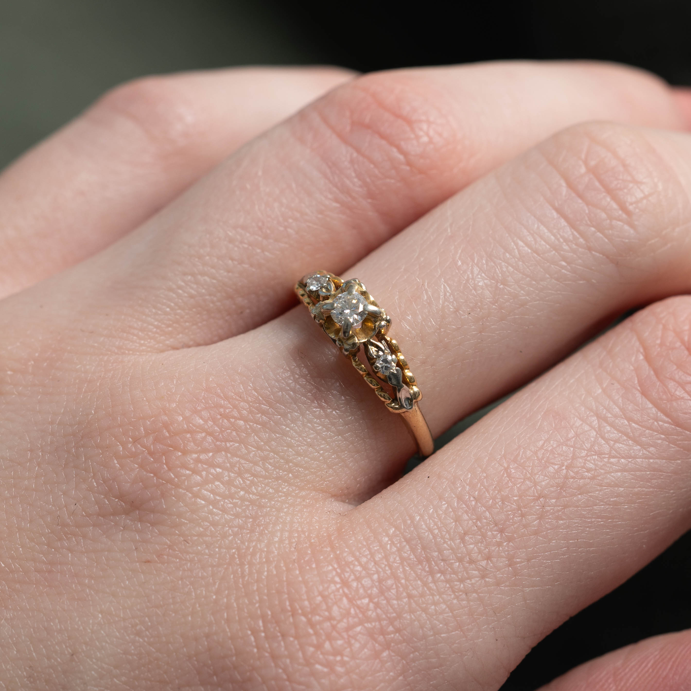 Vintage Canadian 14k Diamond Accented Textured Ring | SZ 6.25