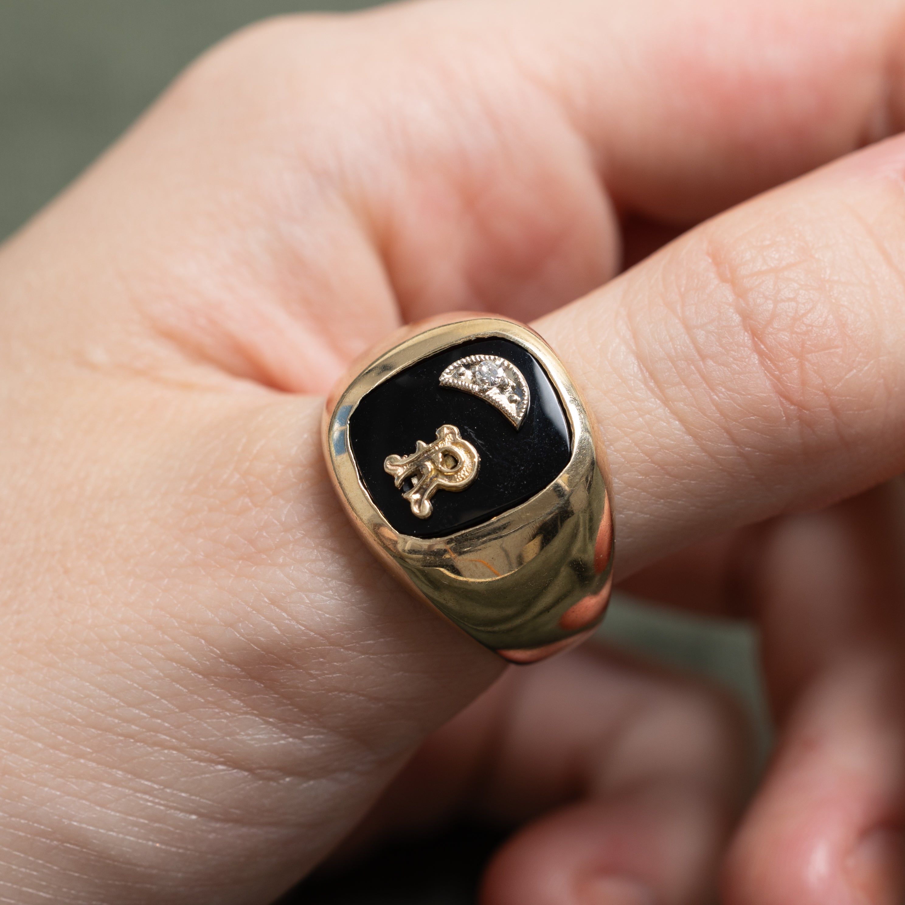 Only & Diamond "R" Initial Signet Ring | 0.02ct | SZ 10