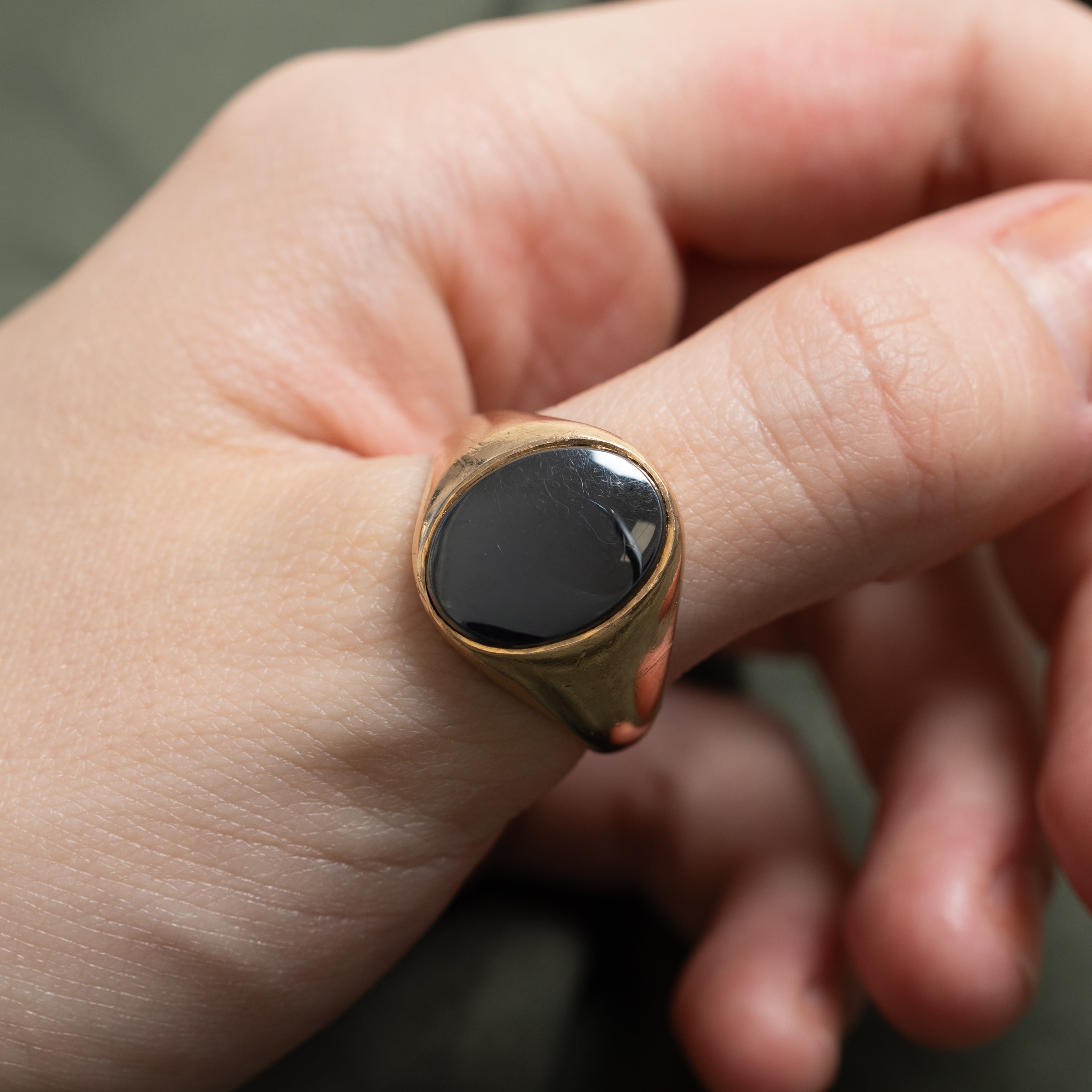 Oval Cut Onyx Signet Ring | SZ 10.5