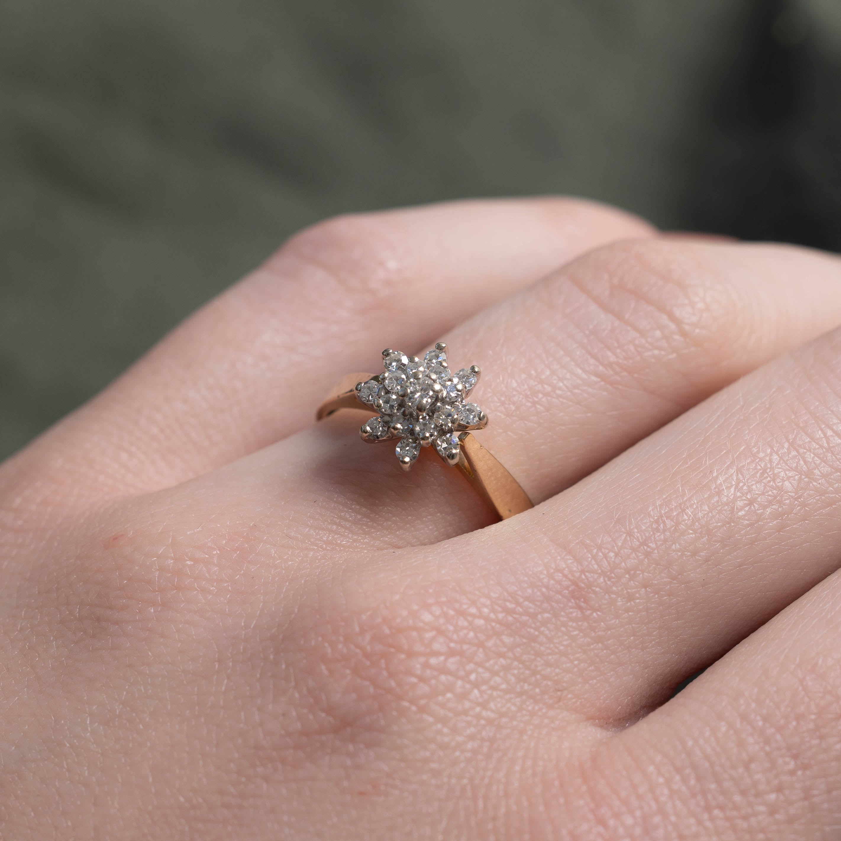 14k Diamond Petal Cluster Ring | SZ 6.5