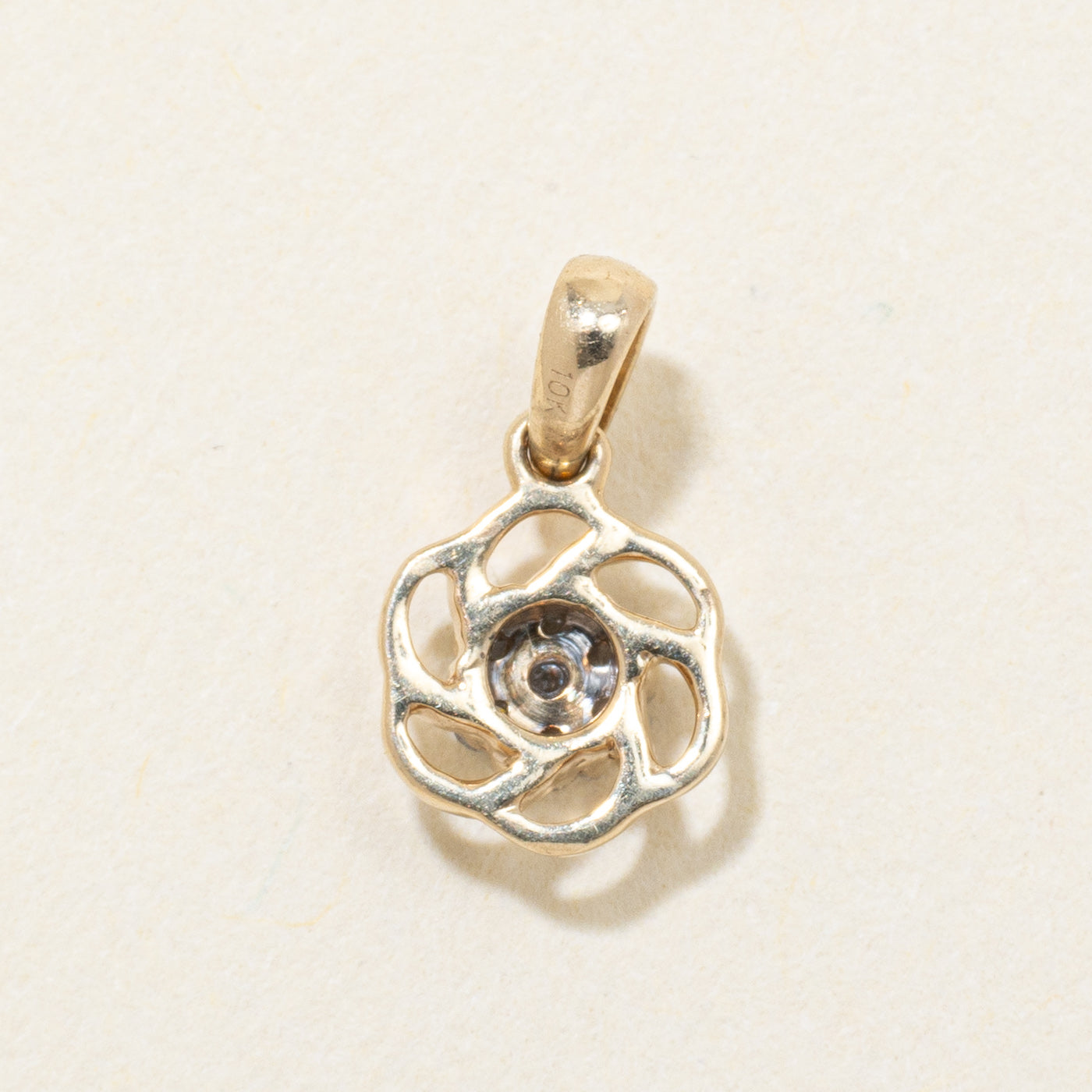 10k Yellow Gold Diamond Cluster Pendant