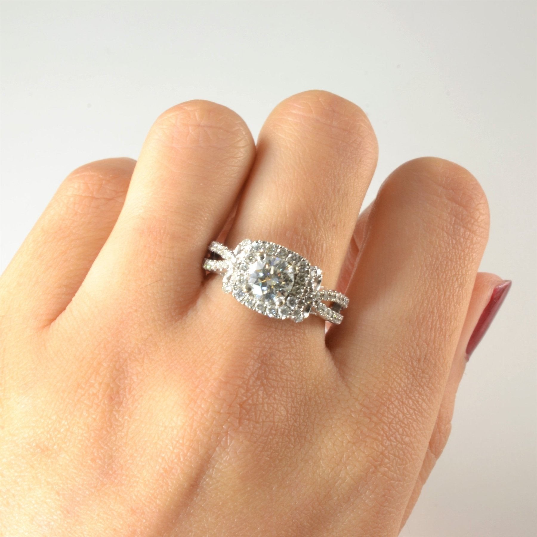 'Vera Wang' Infinity Knot Detailed Diamond Halo Ring | 1.65ctw | SZ 7 | - 100 Ways