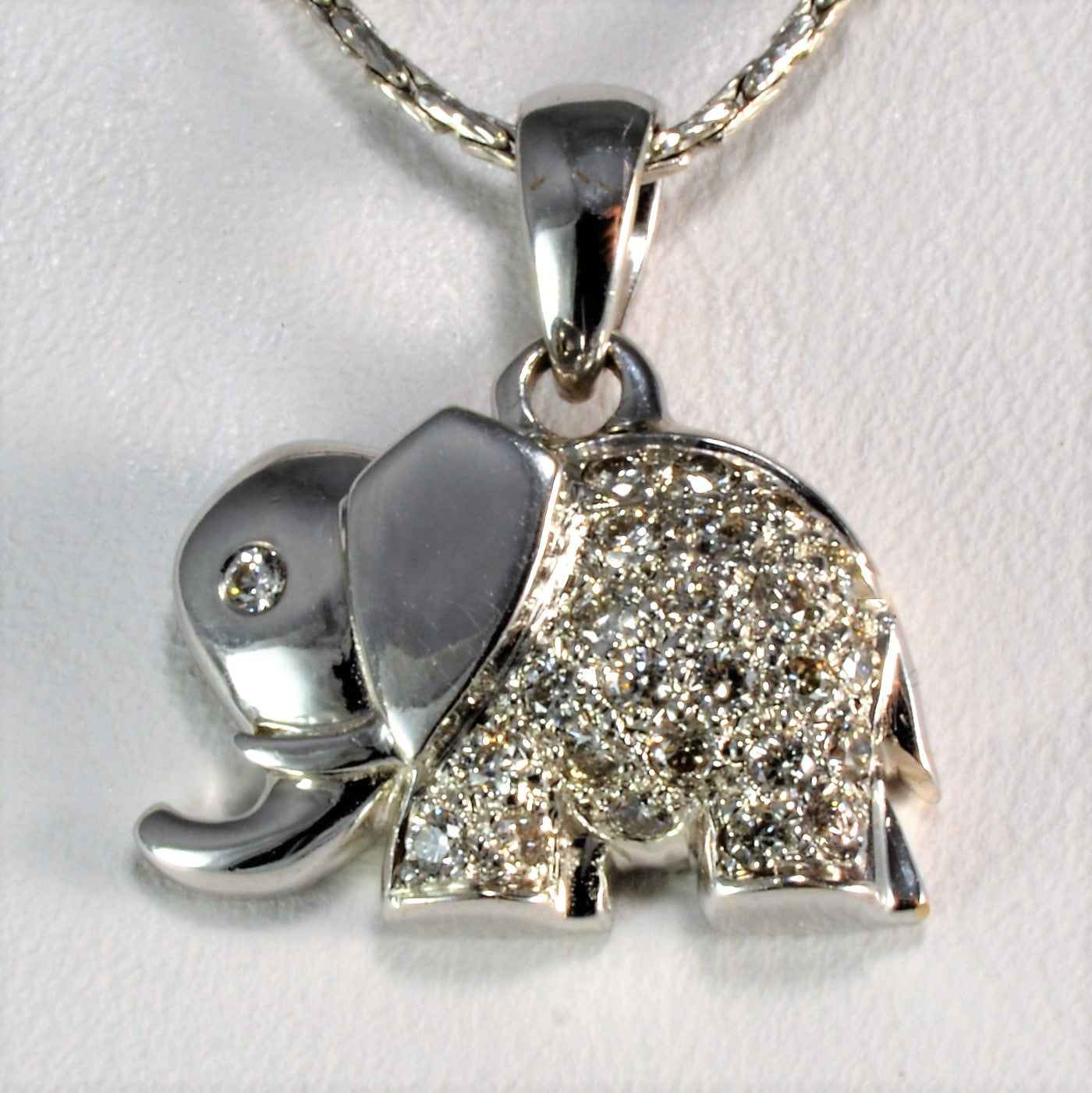 Petite Diamond Elephant Necklace | 0.14 ctw, 18