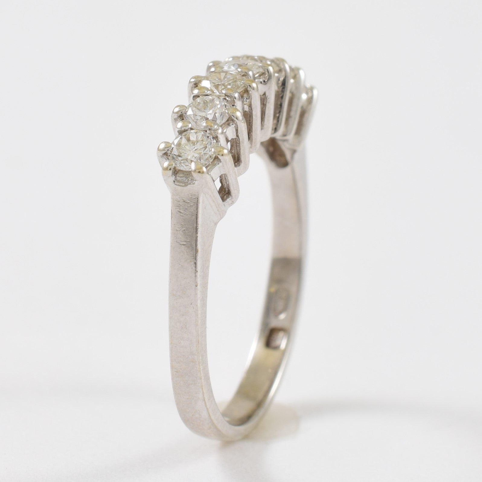 Seven Stone Diamond Ring | 0.35ctw | SZ 4.25 |