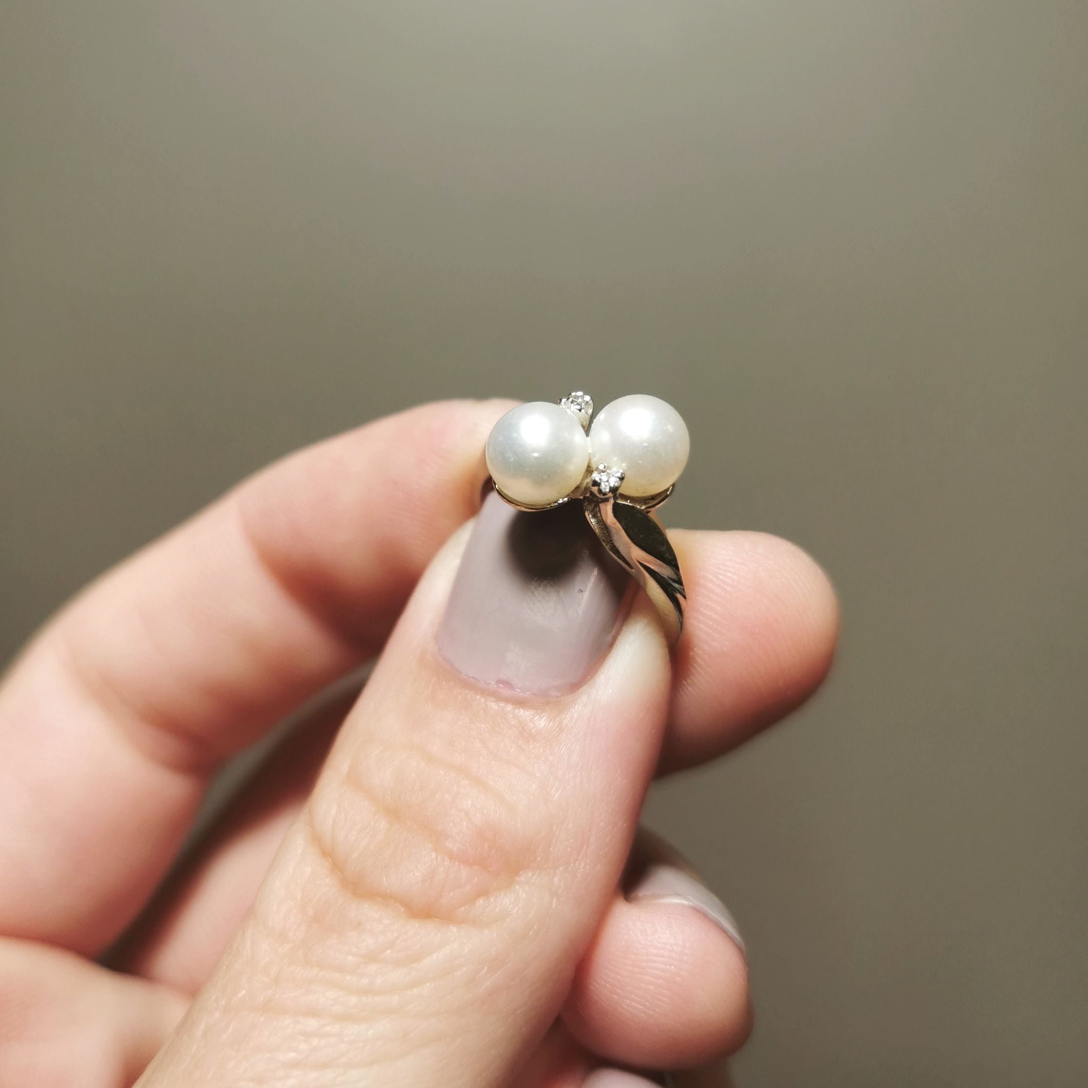 Two Pearl Bypass Ring | 0.02ctw, 3.60ctw | SZ 4.75 |