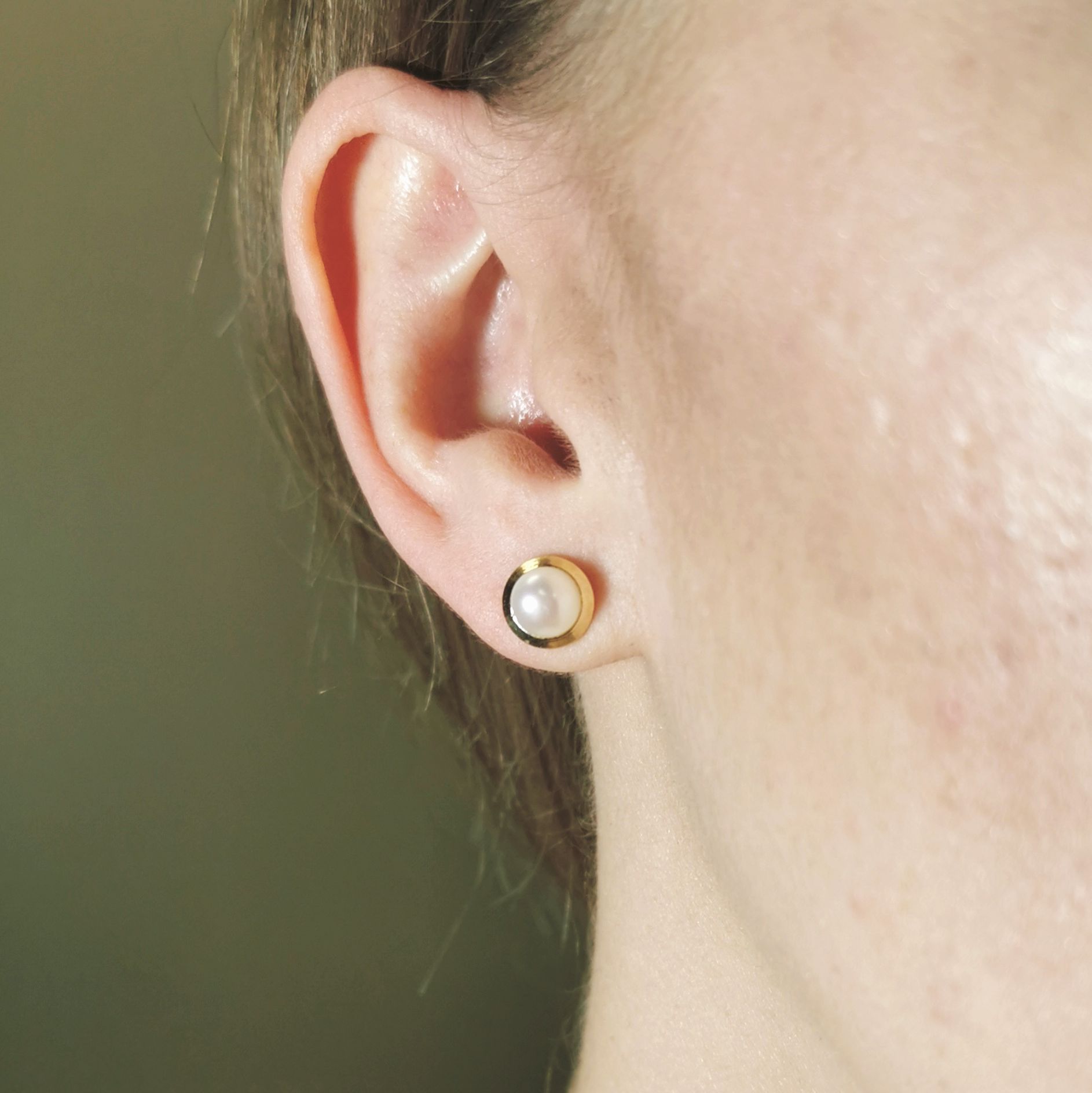 Bezel Set Pearl Stud Earrings | 2.30 ctw |