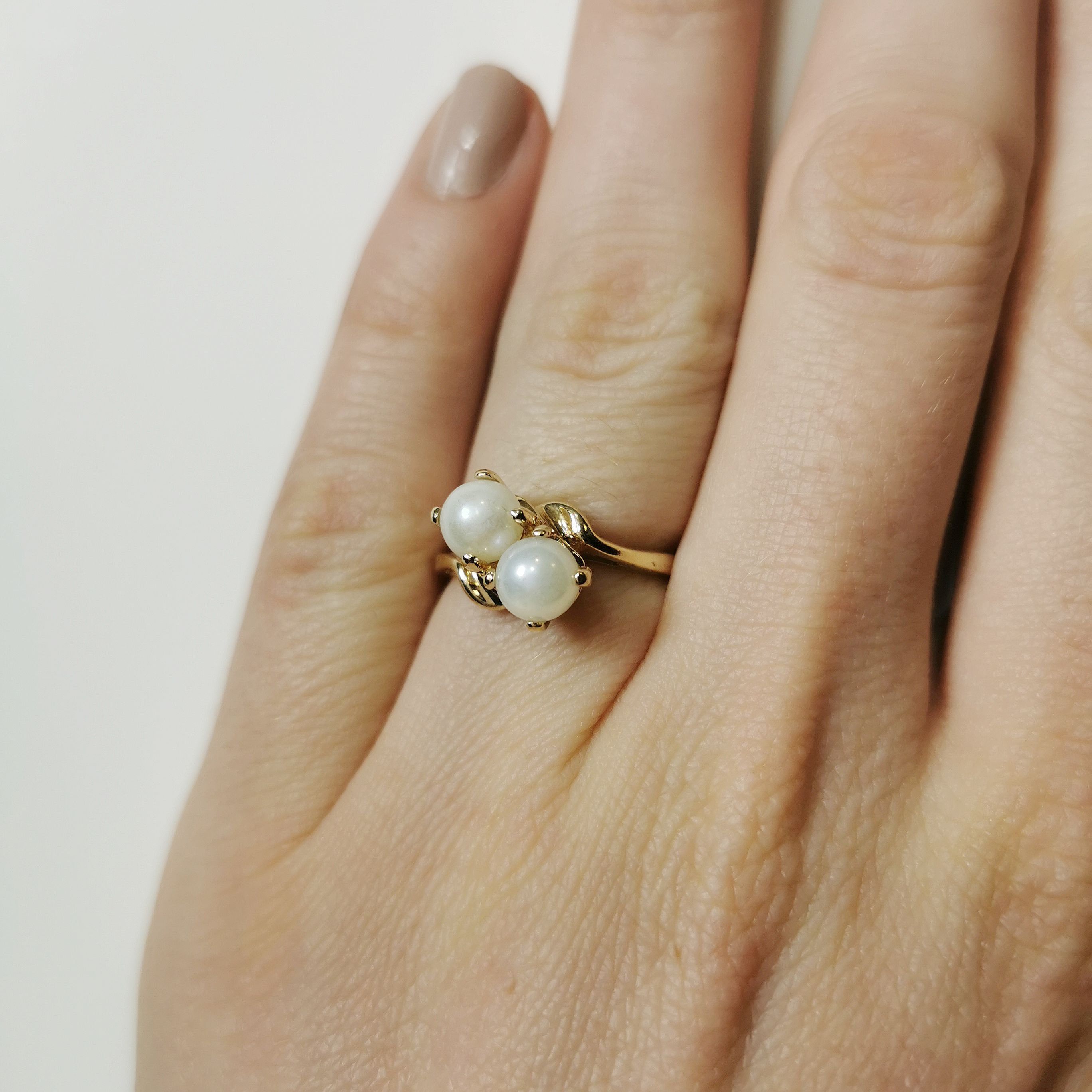 Double Pearl Bypass Ring | 2.60ctw | SZ 6 |