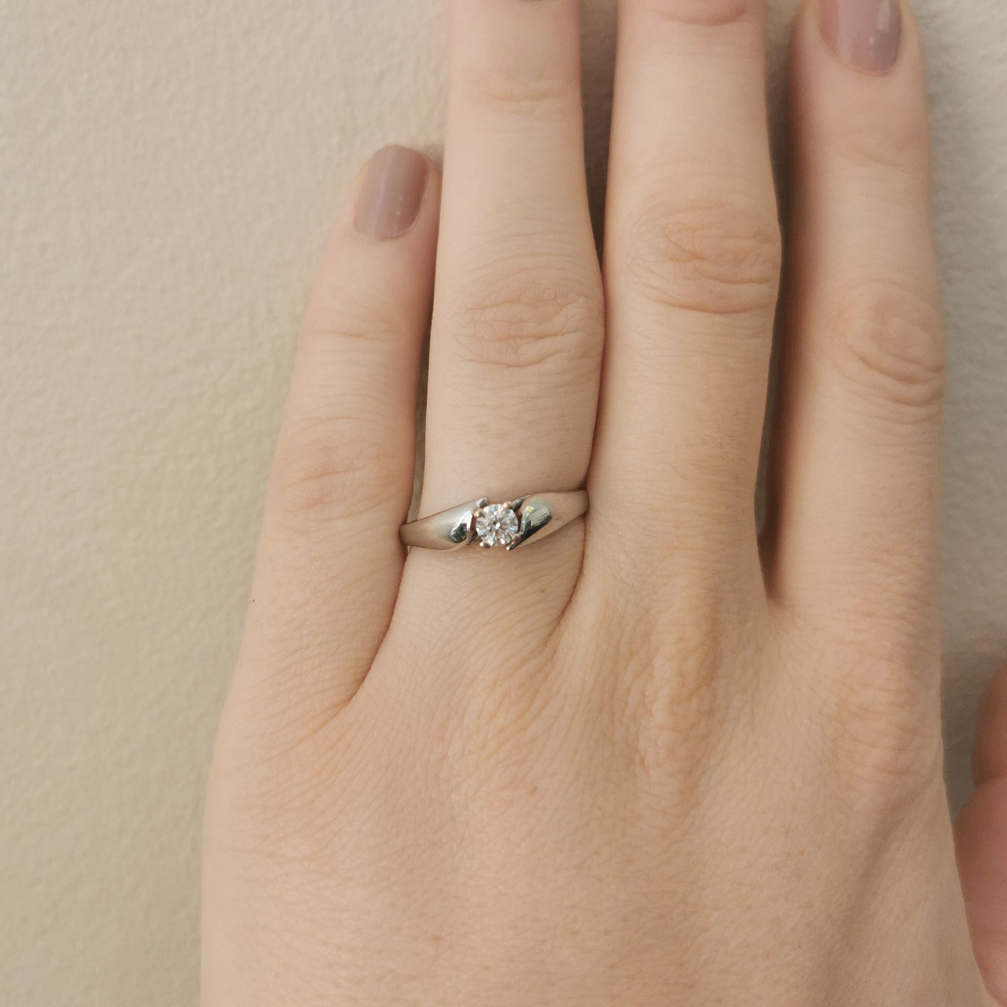 Bypass solitaire engagement ring
