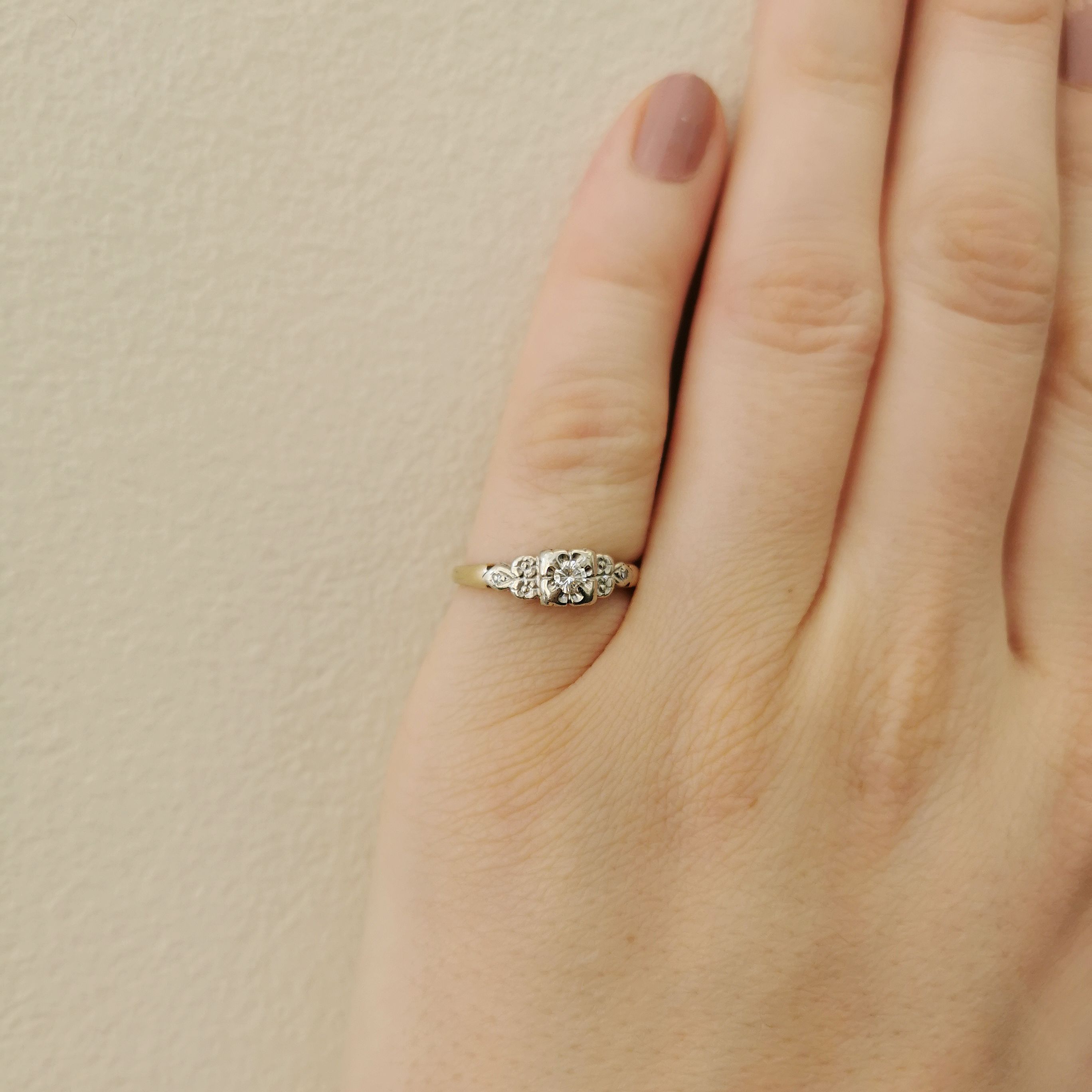 Illusion Set Diamond Floral Design Ring | 0.09 ctw | SZ 5.75 |