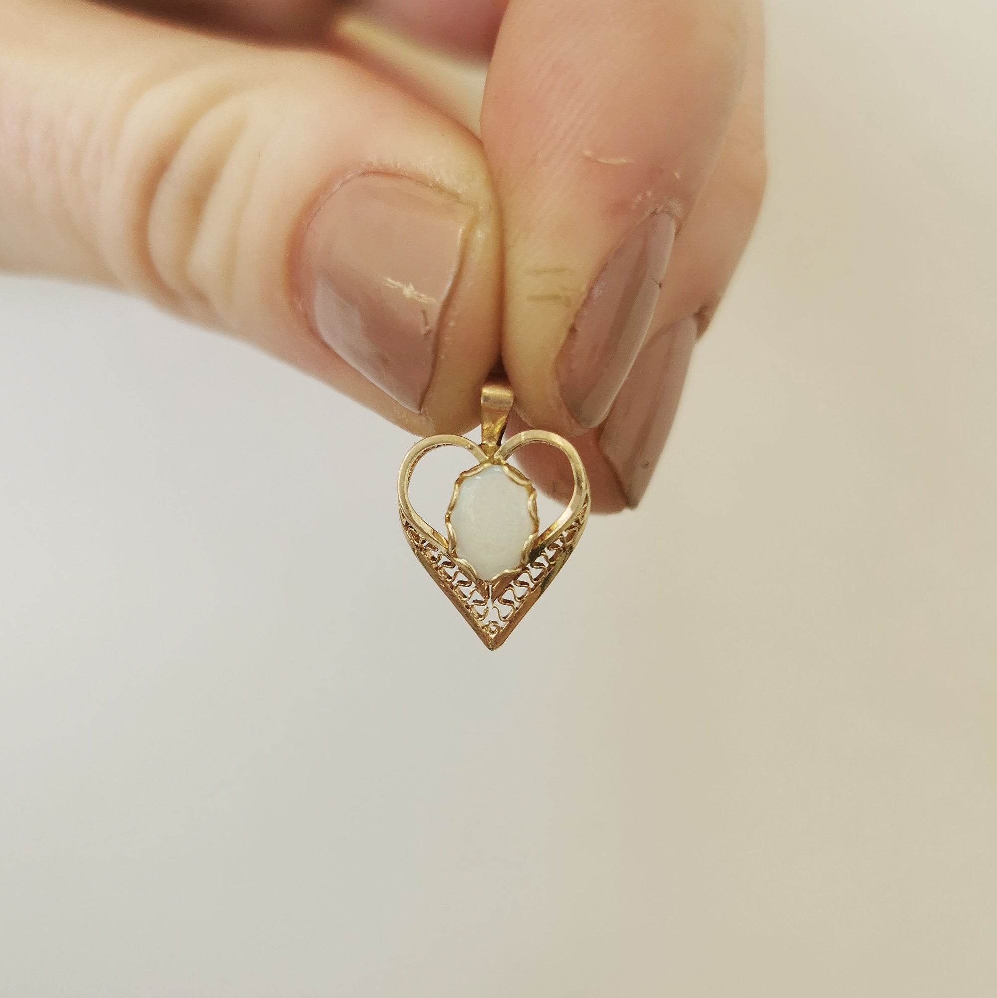 Filigree Opal Heart Pendant | 0.20ct |