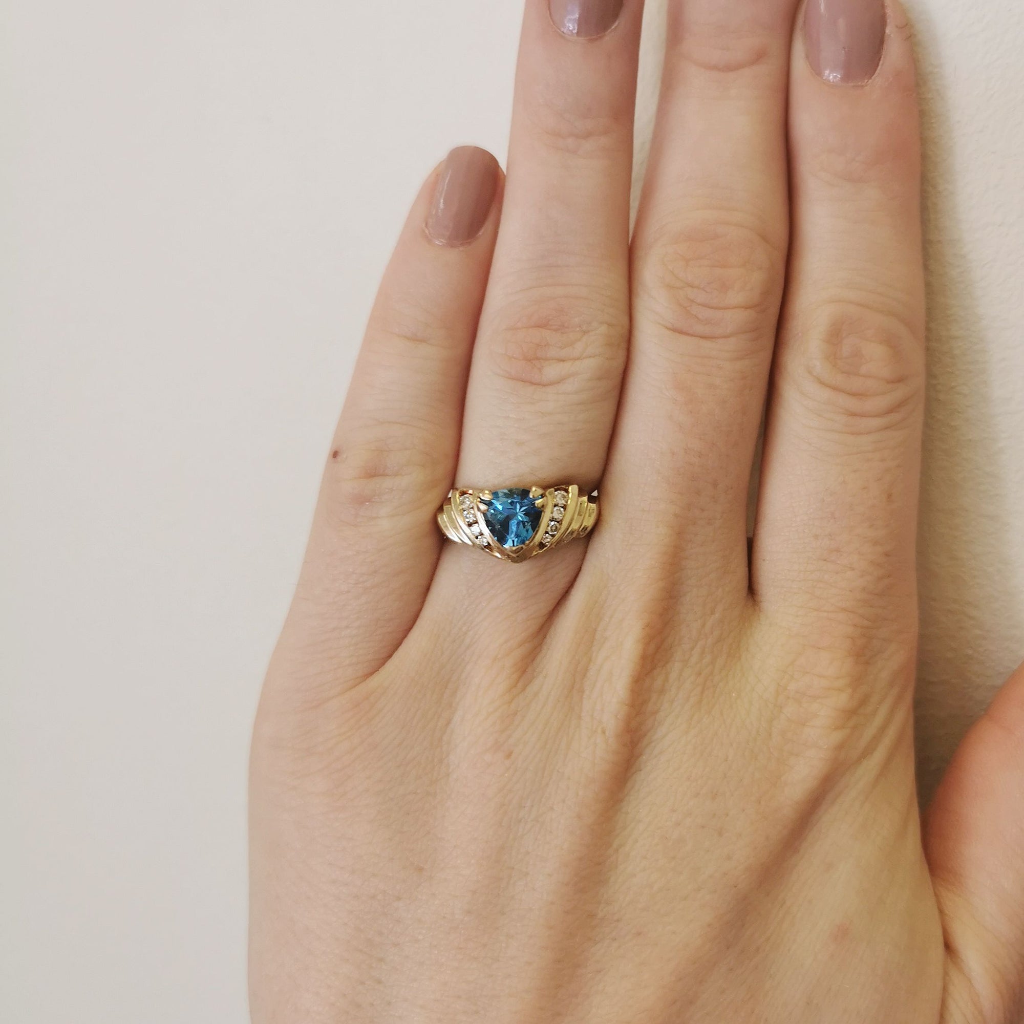 Blue Topaz & Diamond Ring | 0.12ctw, 1.35ct | SZ 6.5 |