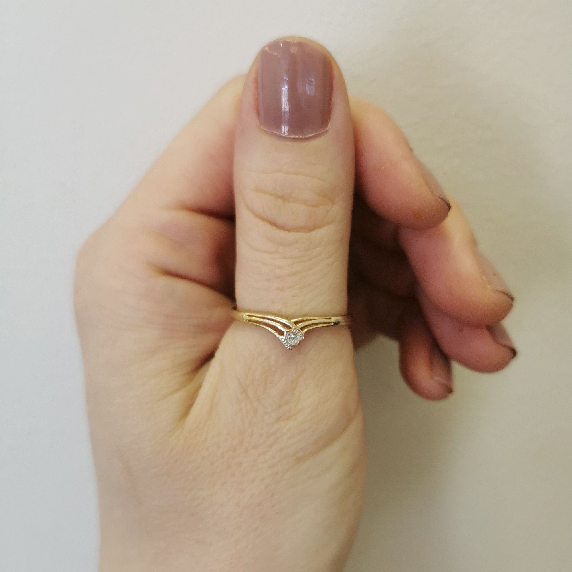 Diamond Detailed Chevron Ring | 0.005ct | SZ 10 |