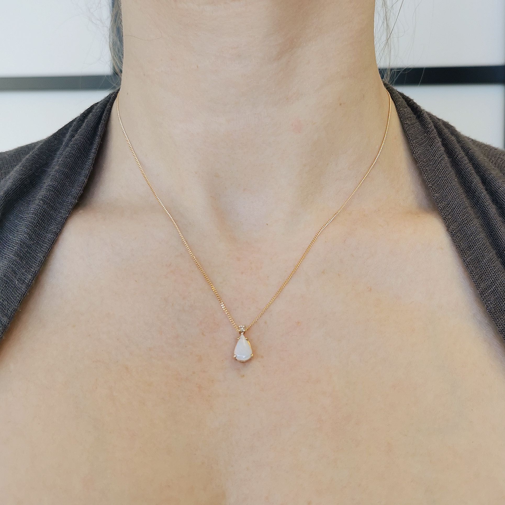 Opal & Diamond Necklace | 0.47ct, 0.03ct | 16