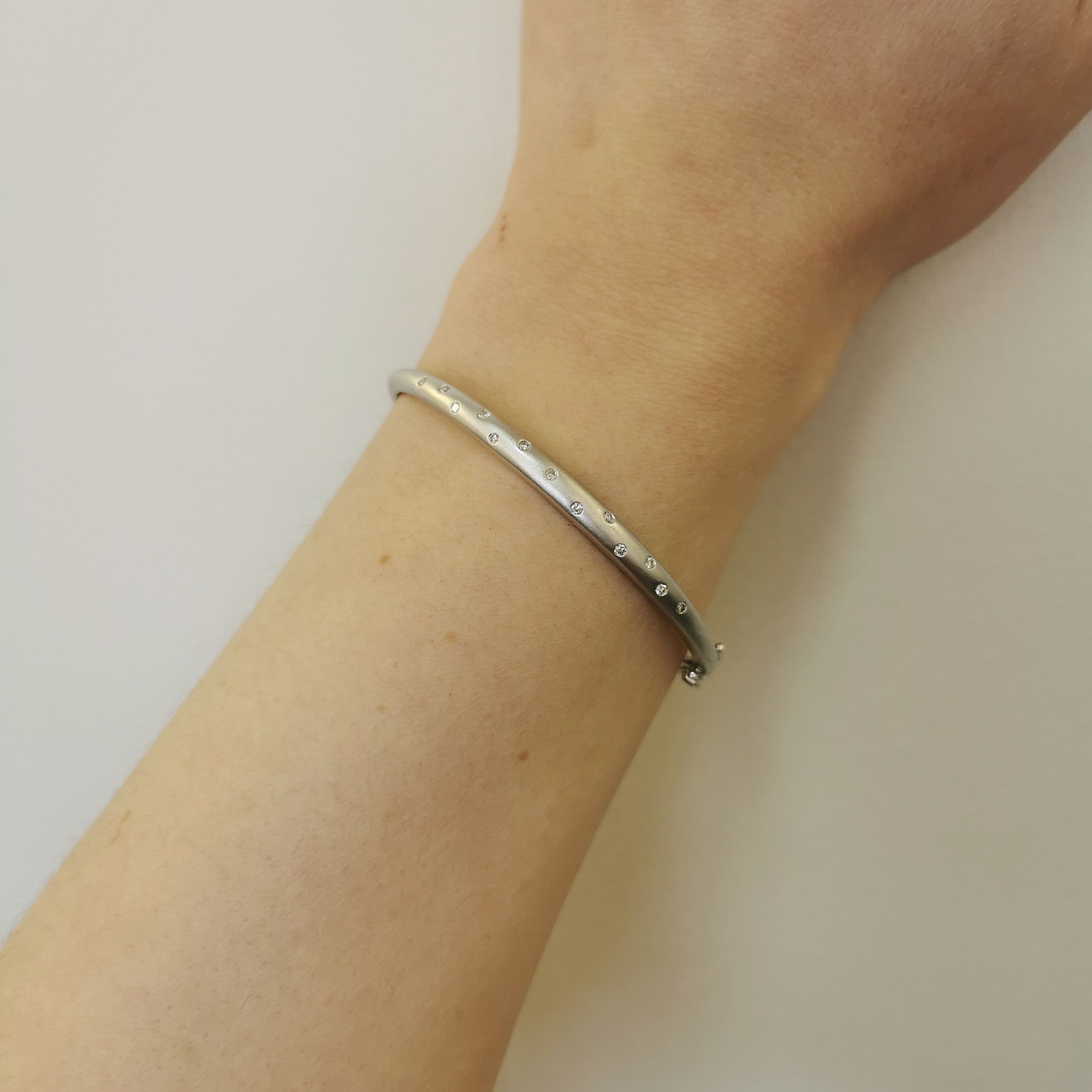 Diamond Constellation Bangle | 0.10ctw | 8" |