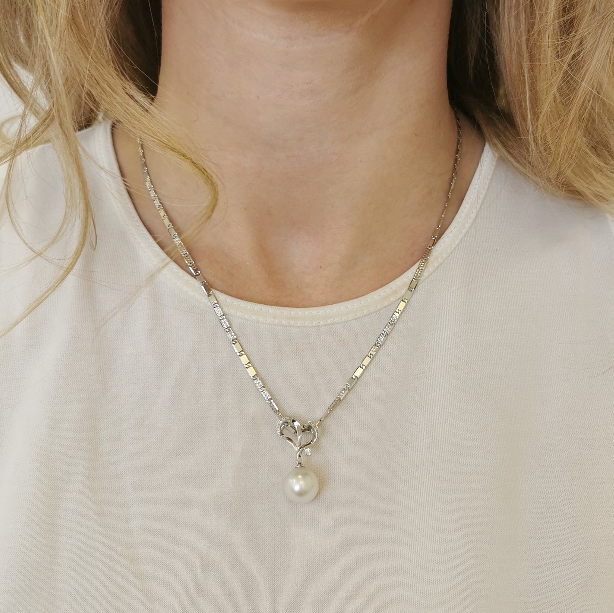 Pearl & Diamond Heart Necklace | 8.90ct, 0.10ctw | 17.5