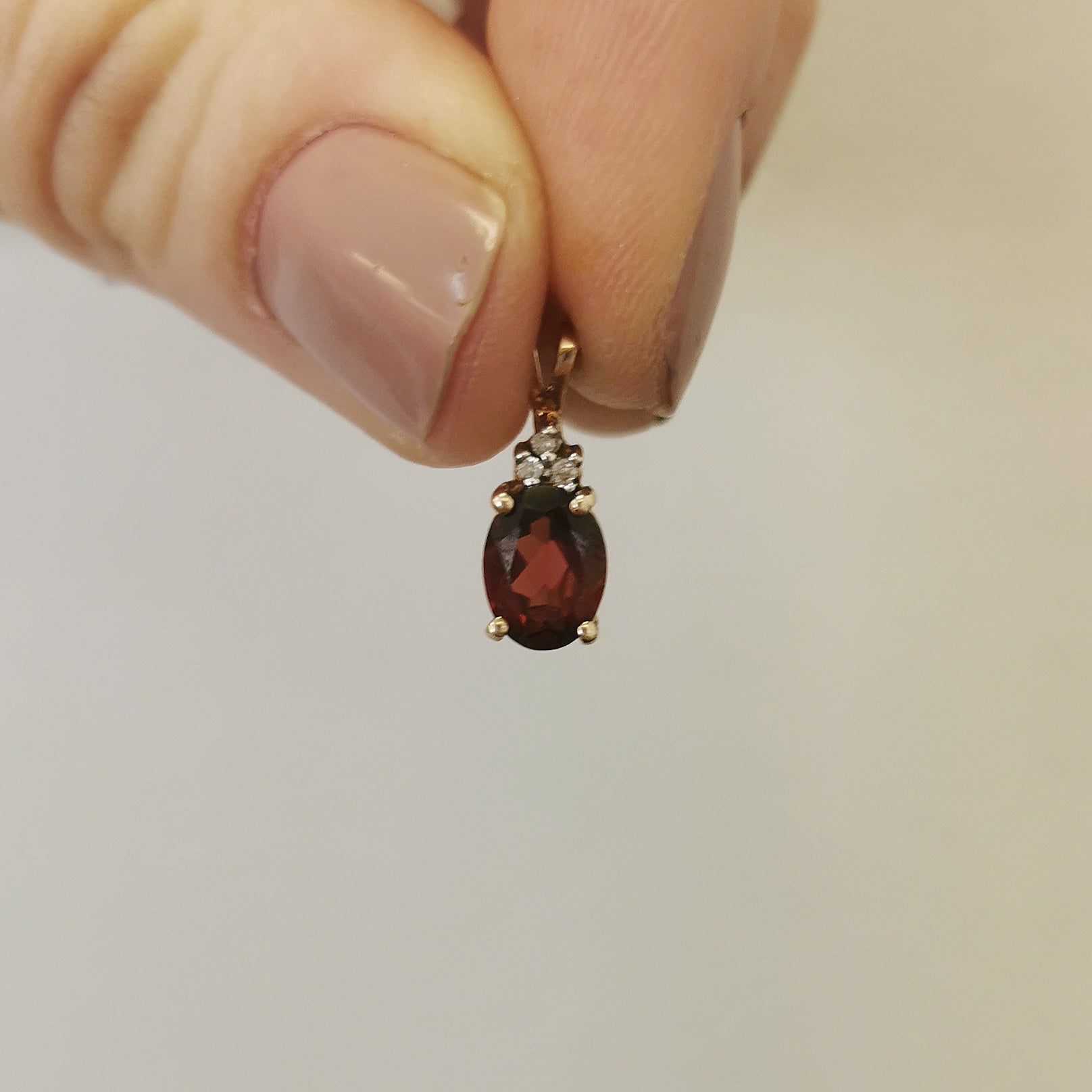 Garnet & Diamond Pendant | 1.45ct, 0.02ctw |