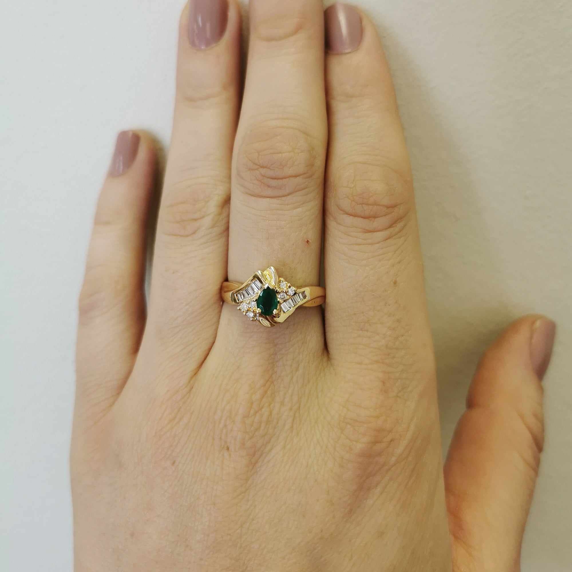 Pear Cut Emerald & Diamond Bypass Ring | 0.28ct, 0.20ctw | SZ 9.25 |
